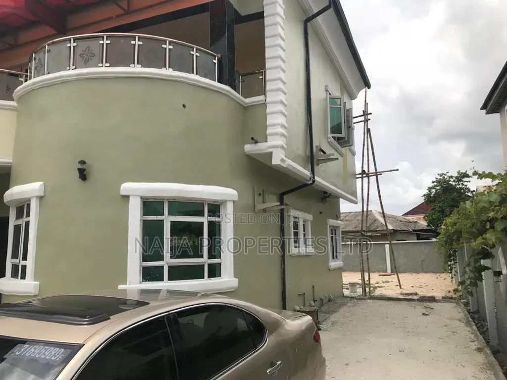 4bdrm Duplex in Awoyaya for rent
