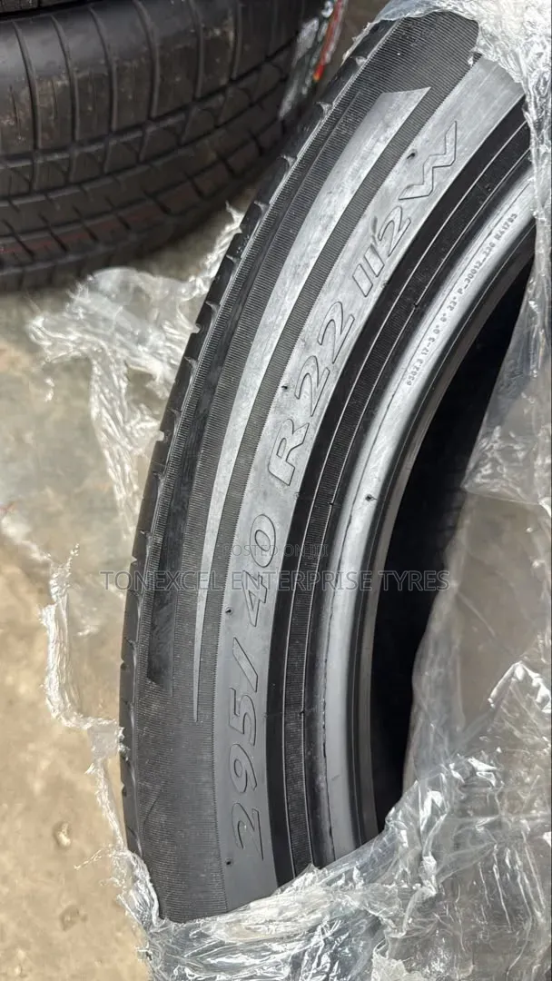 Pirreli Tyre 295/40/22 Made in Italy