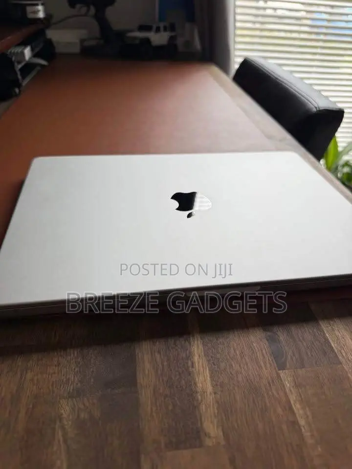 Laptop Apple MacBook Pro 2024 M4 Pro 48GB Apple M4 Pro SSD 1T