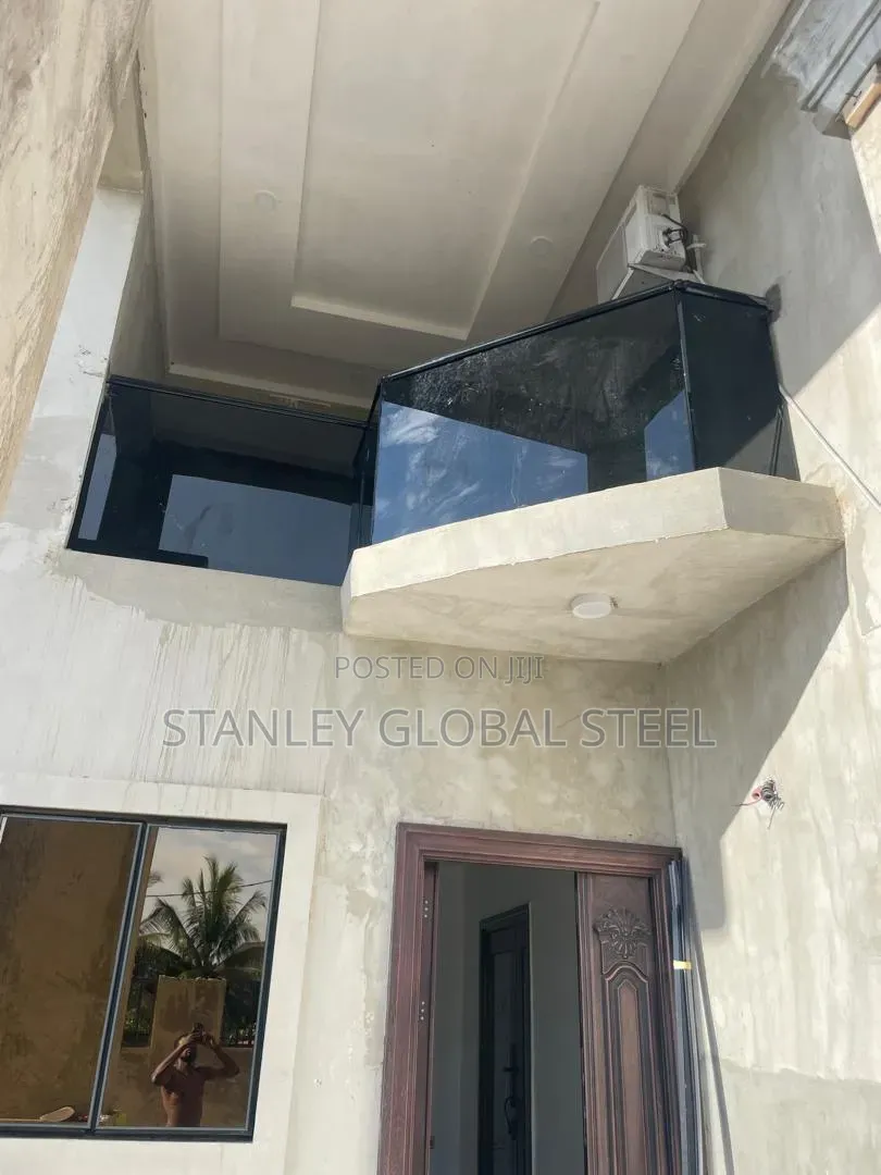 Cubicle Glass 10mm