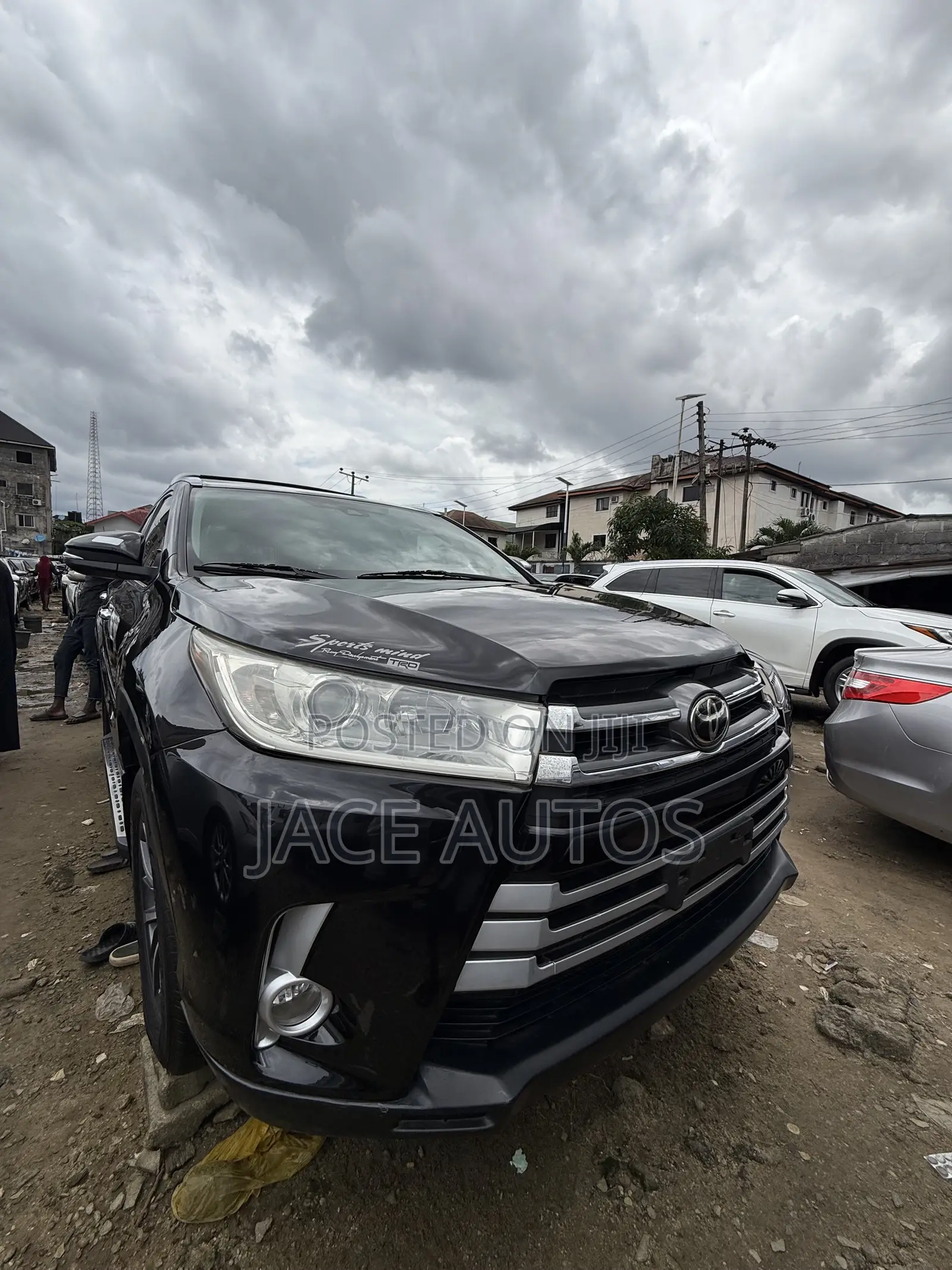 Toyota Highlander XLE 4x2 V6 (3.5L 6cyl 8A) 2018 Black