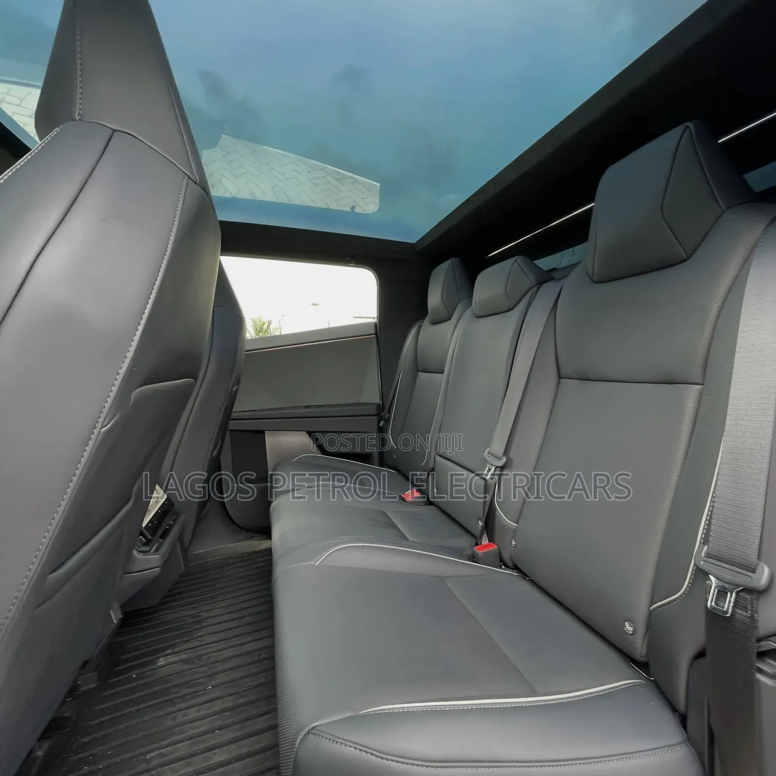 Tesla Cybertruck Cyberbeast 2024 Silver