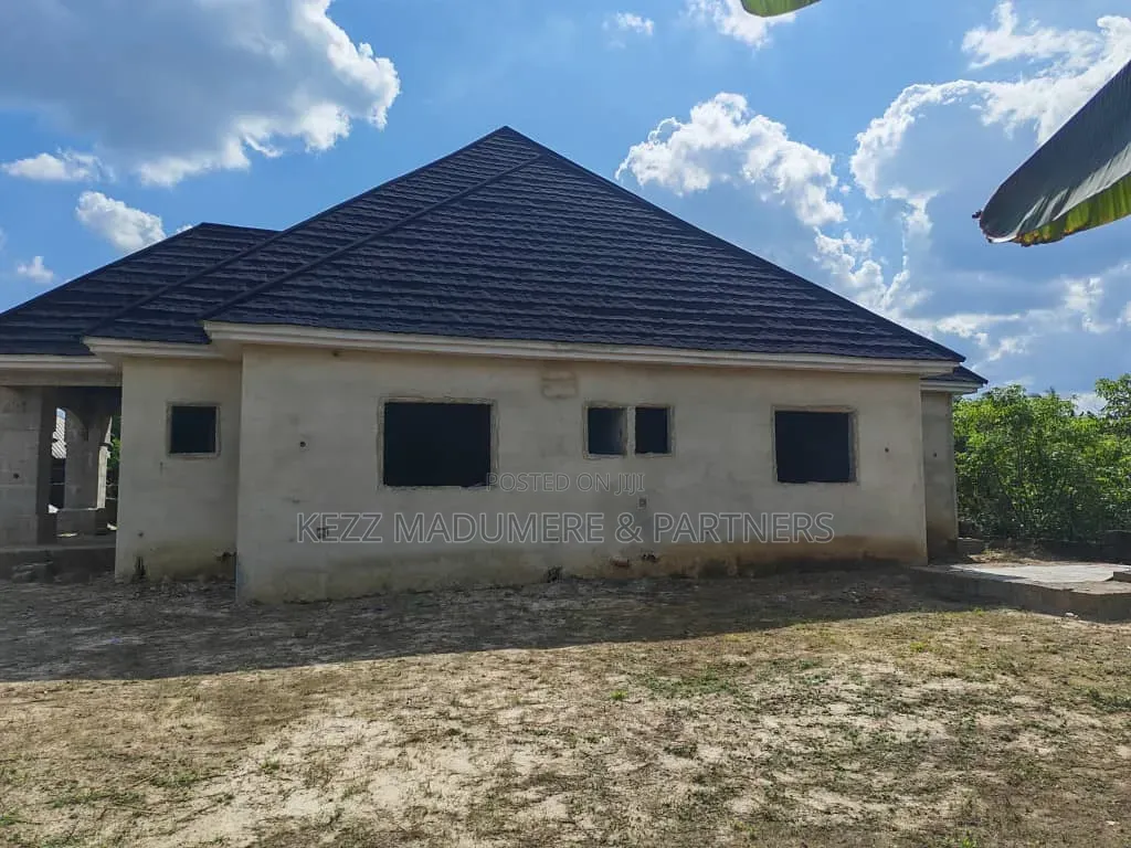 4bdrm Bungalow in Omuoko , Aluu  ,, Ikwerre for sale