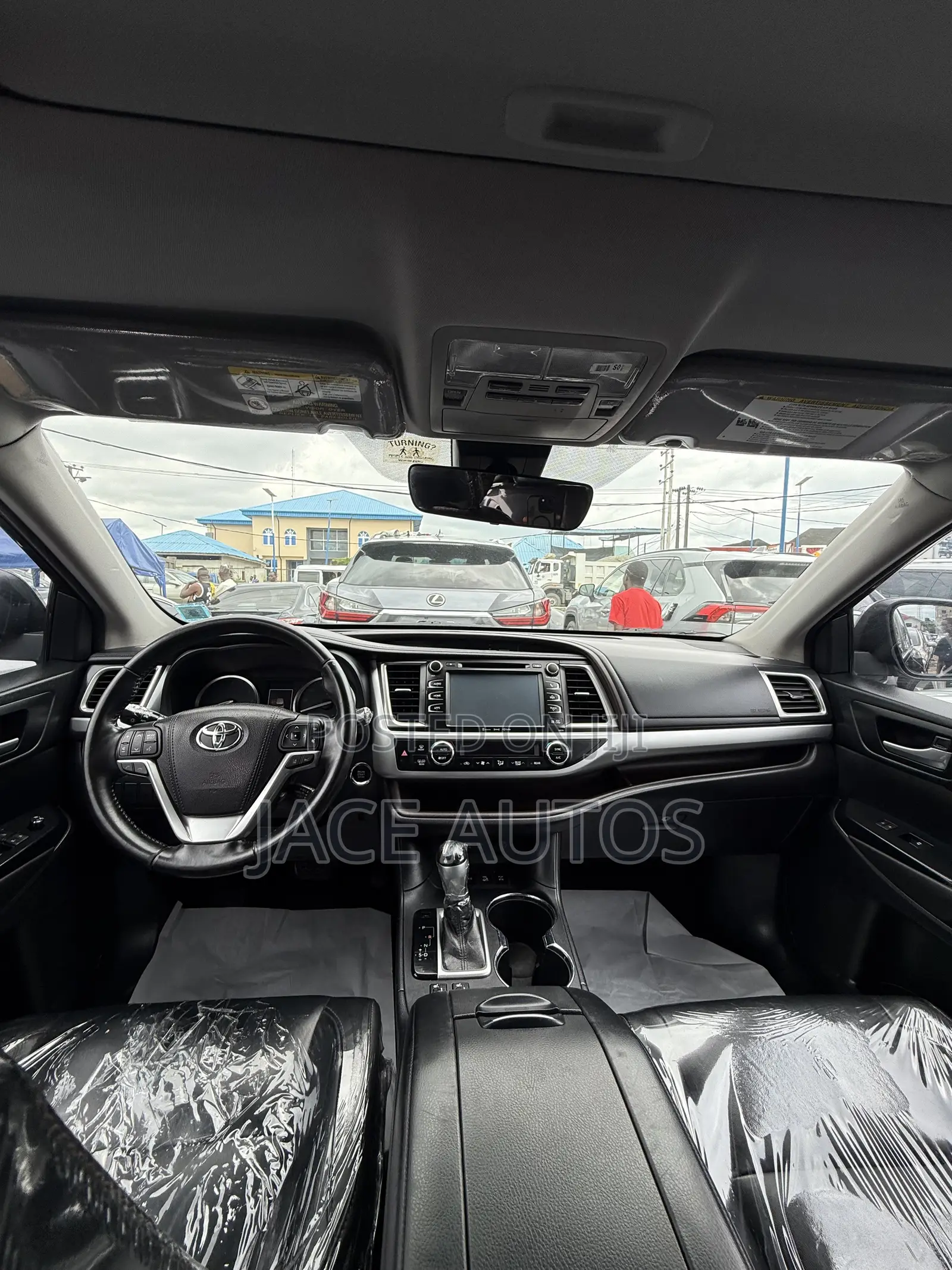 Toyota Highlander XLE 4x2 V6 (3.5L 6cyl 8A) 2018 Black