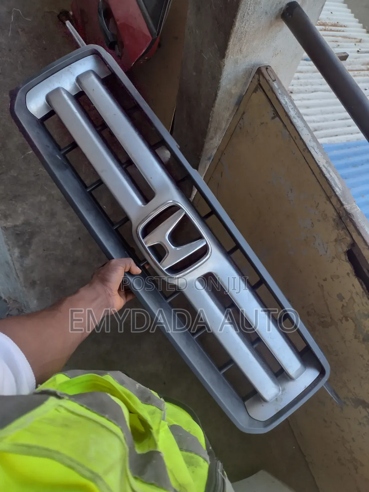 Front Grille Pilot 2005 to 2006