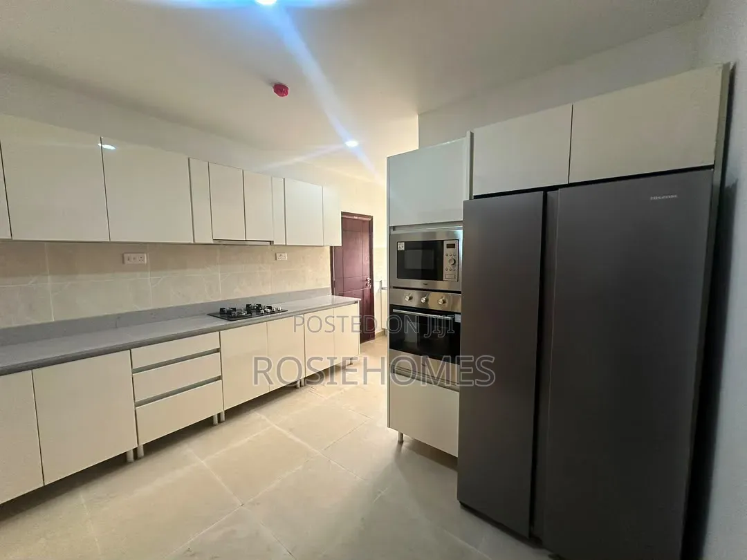 4bdrm Duplex in Bera Estate, Chevron for rent