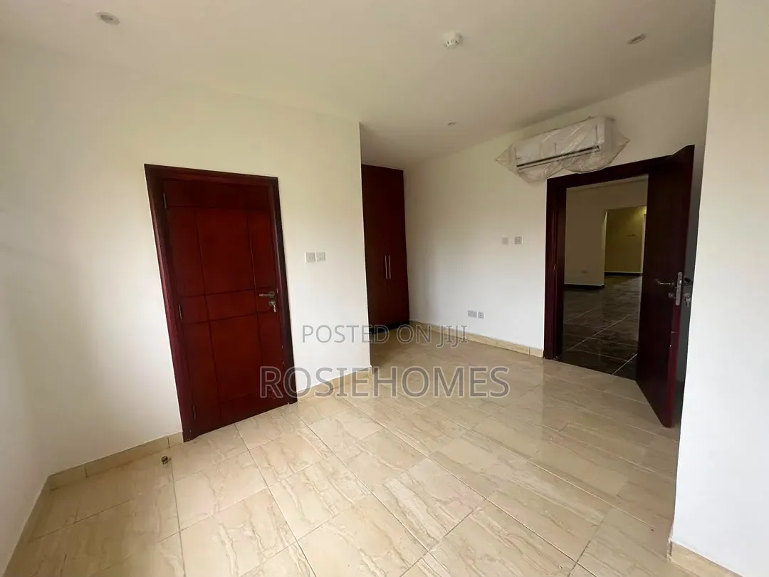 4bdrm Duplex in Bera Estate, Chevron for rent