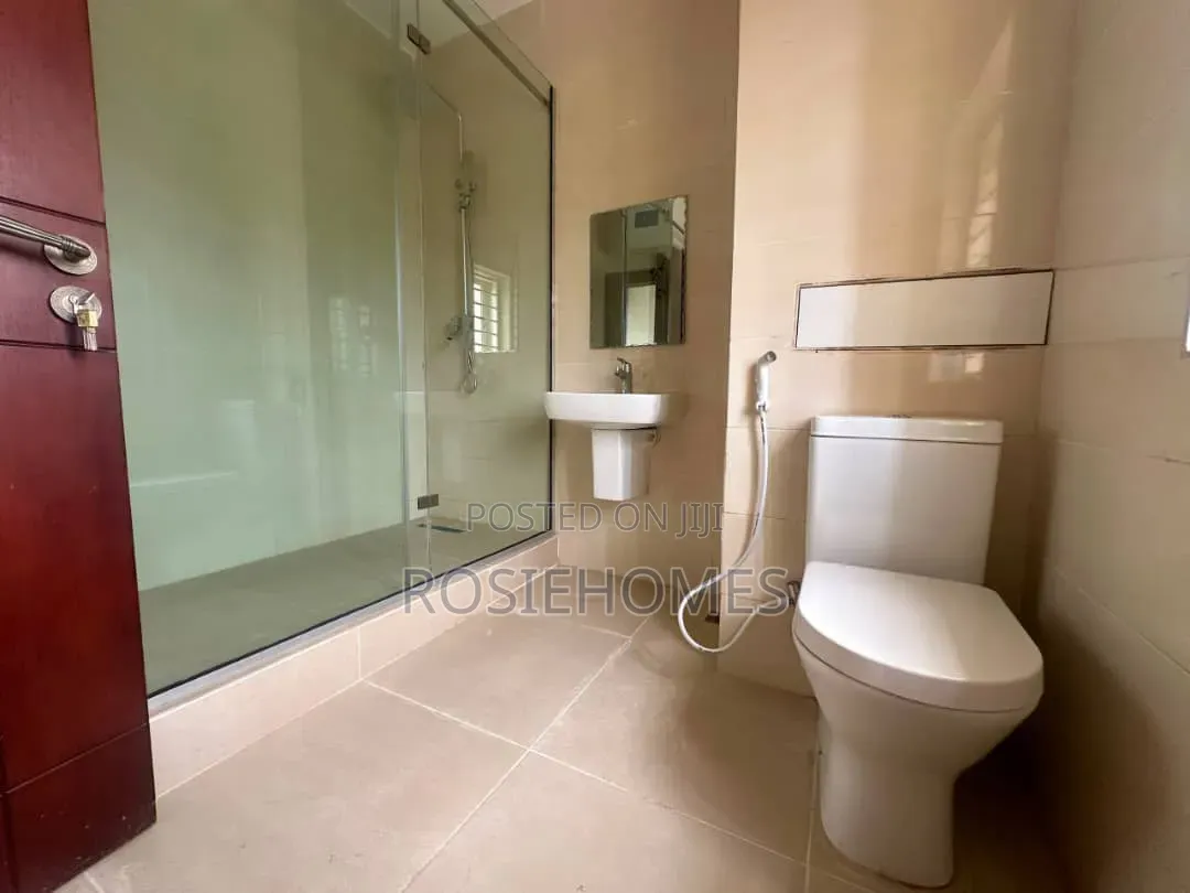 4bdrm Duplex in Bera Estate, Chevron for rent