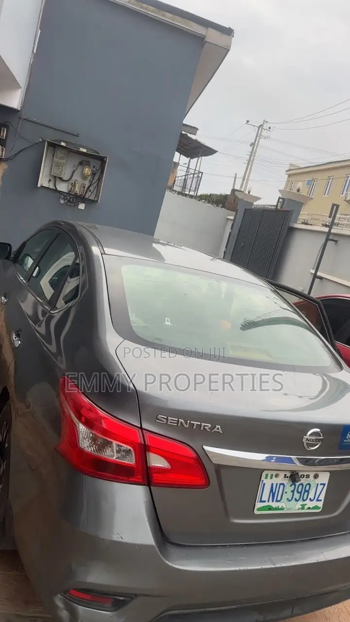 Nissan Sentra SV 2017 Gray