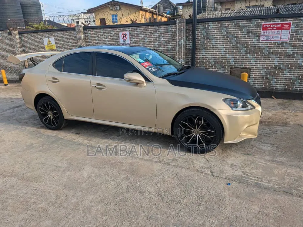 Lexus IS 2008 Brown