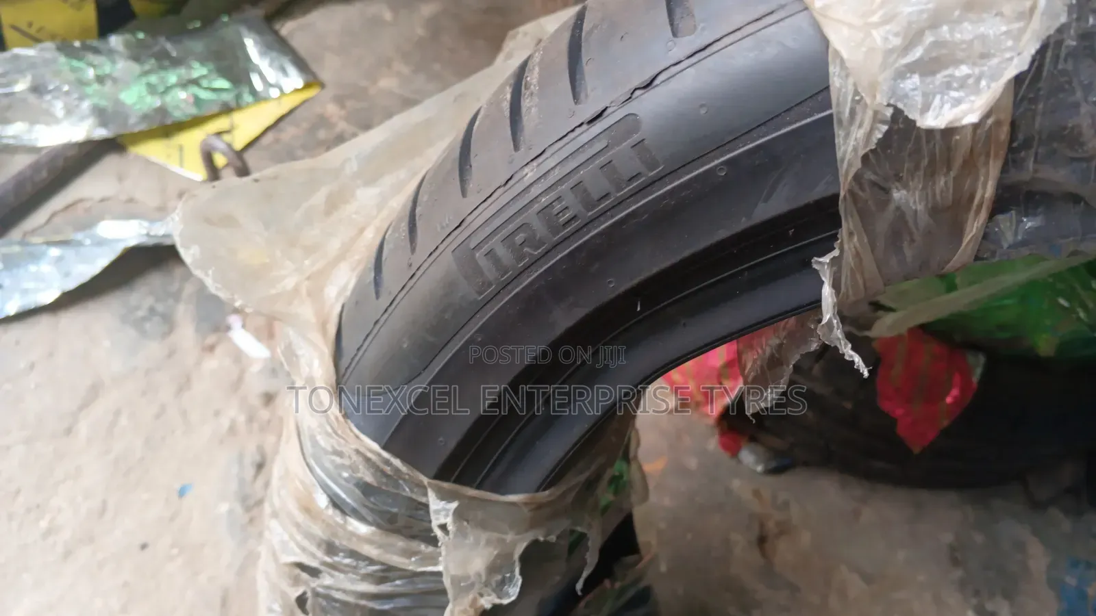 Brand New Pirelli Tyre 255/40/21 Premium Quality 12 Months Warranty