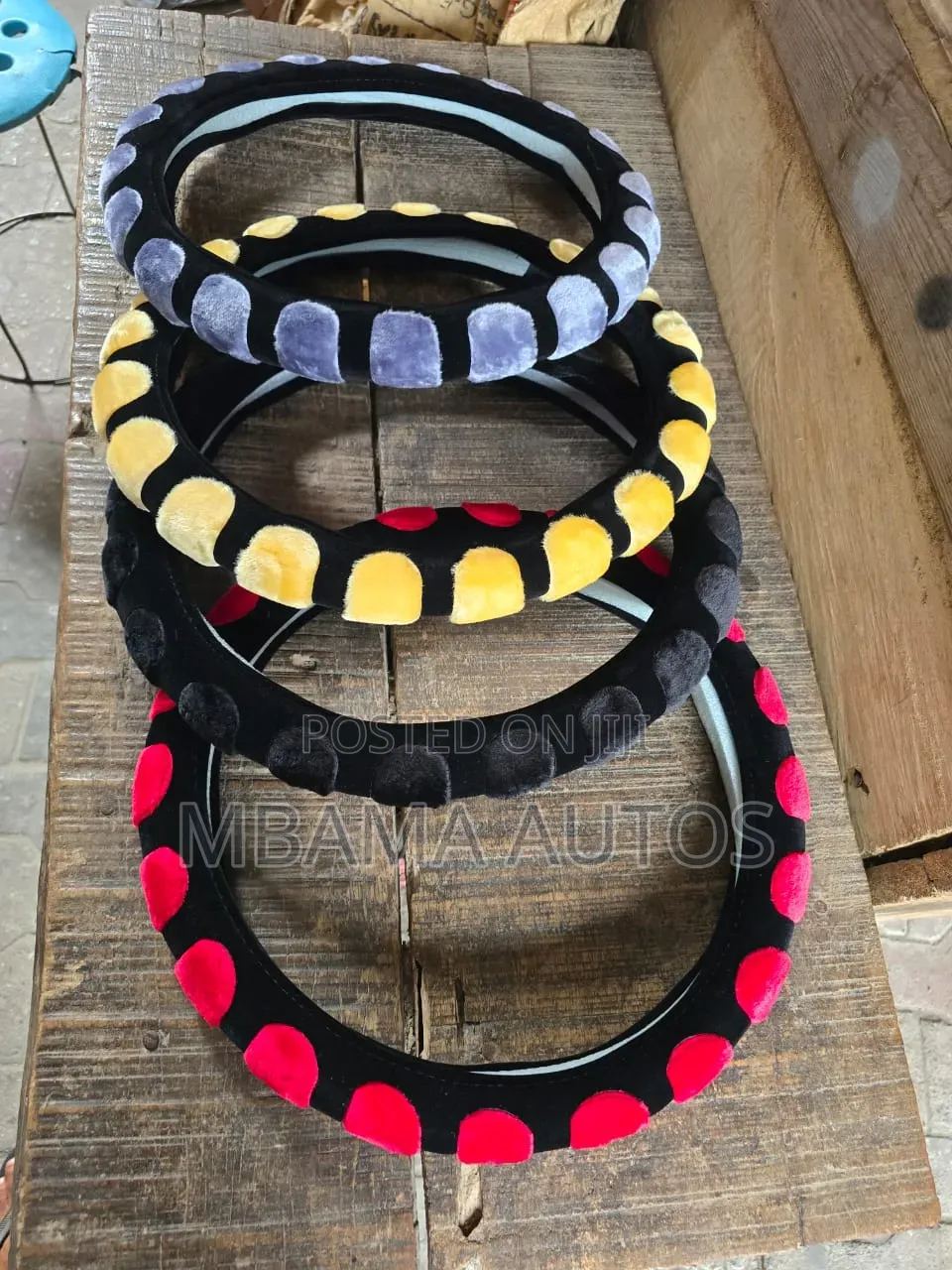 Plush Fur Steering Wheel Cover – Non-Slip & Soft Grip