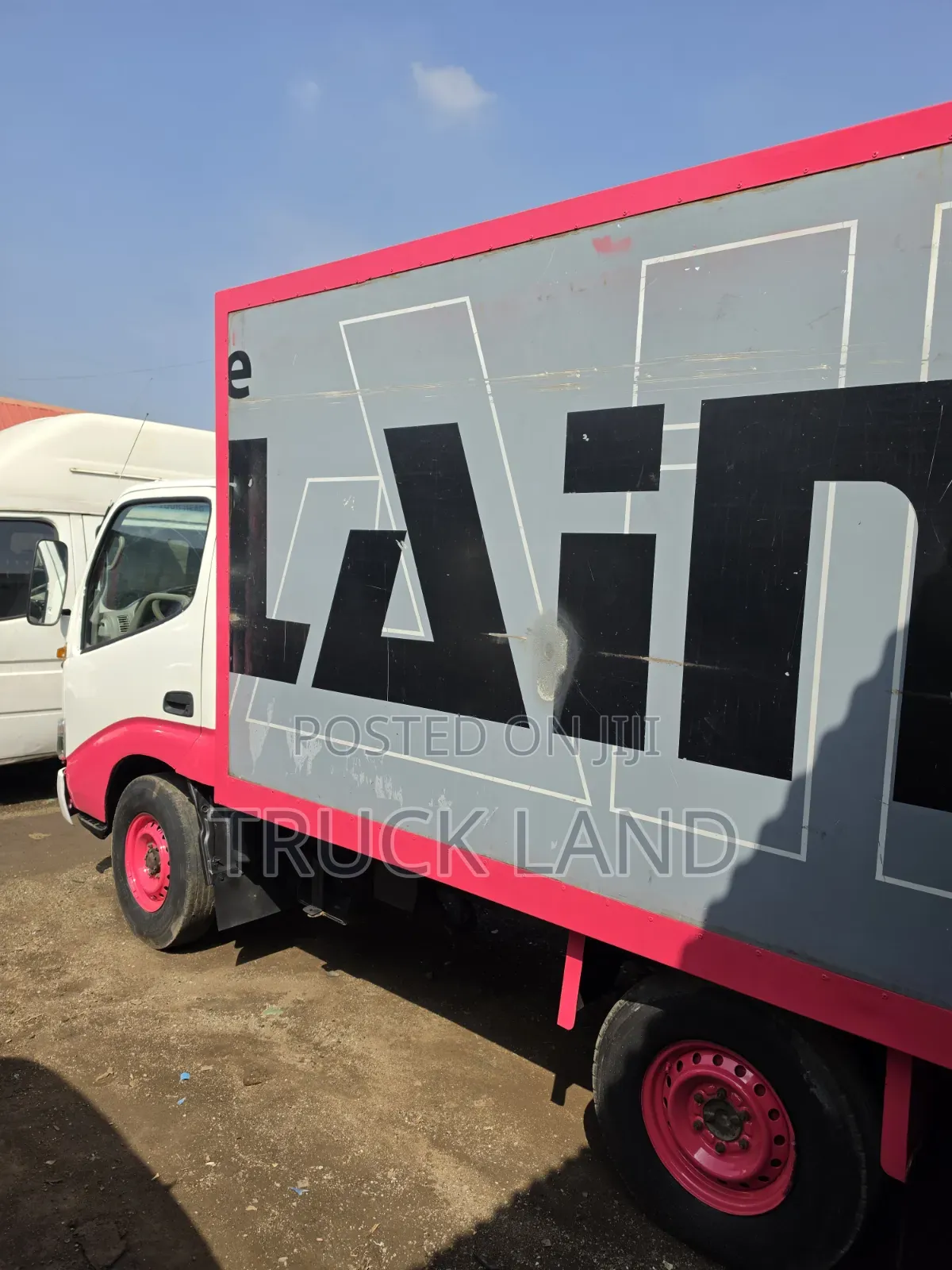 Toyota Dyna 150 Container Body