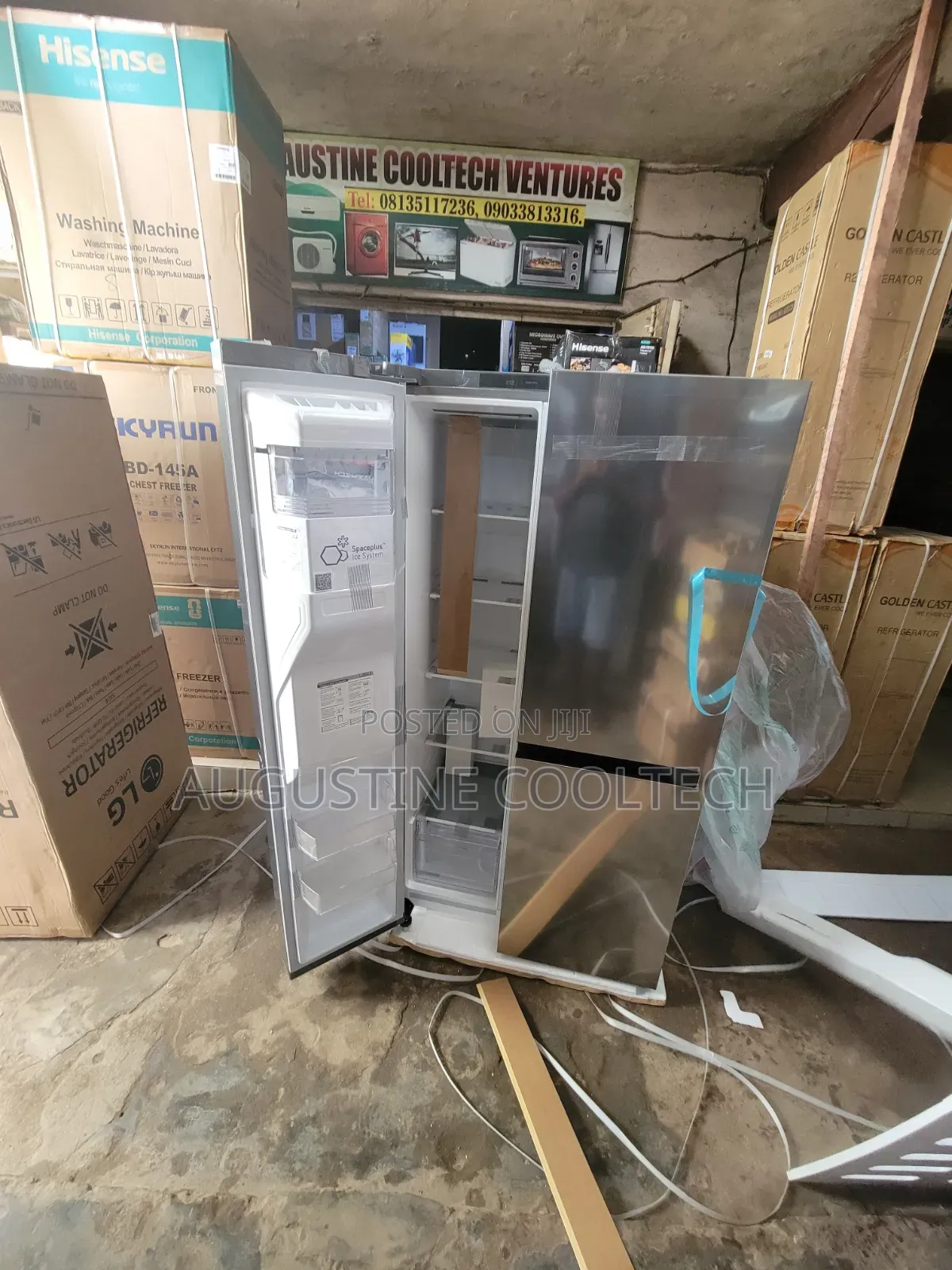 Brand New LG Side by Side Refrigerator With Ice Maker and Dispenser