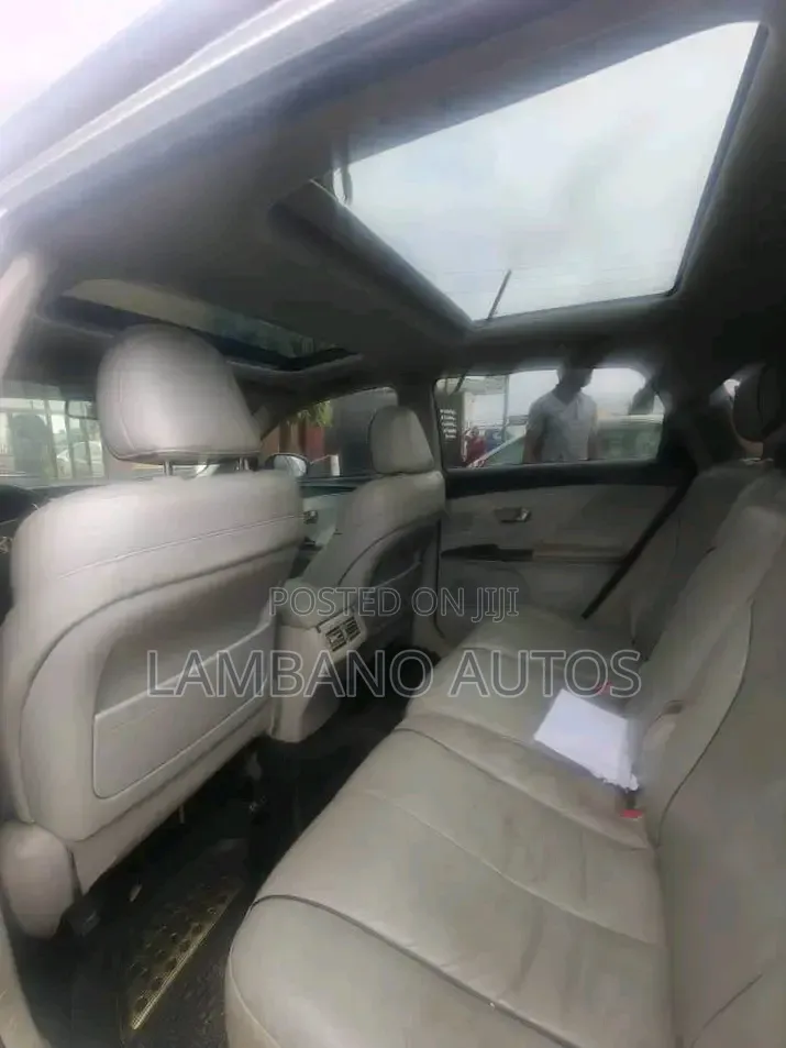 Toyota Venza 2011