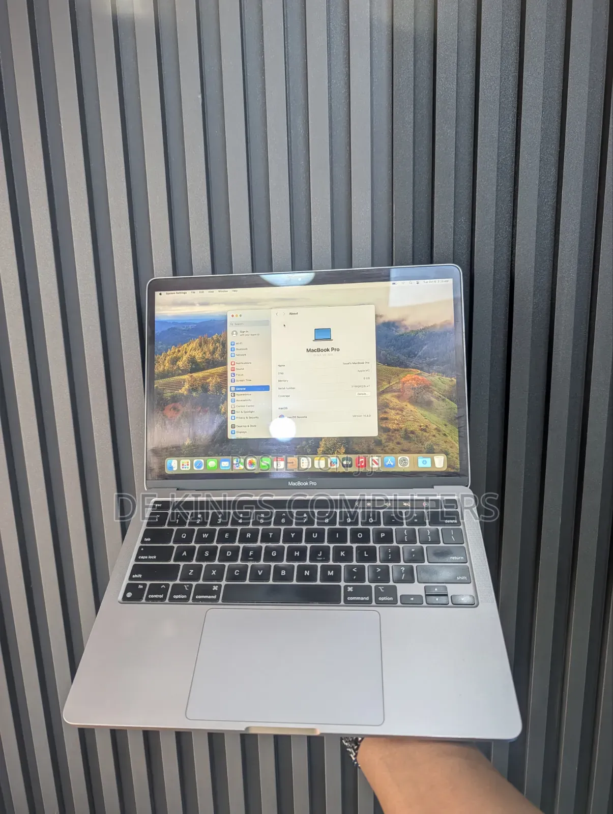 Laptop Apple MacBook Pro 2022 M2 8GB Apple M2 SSD 512GB