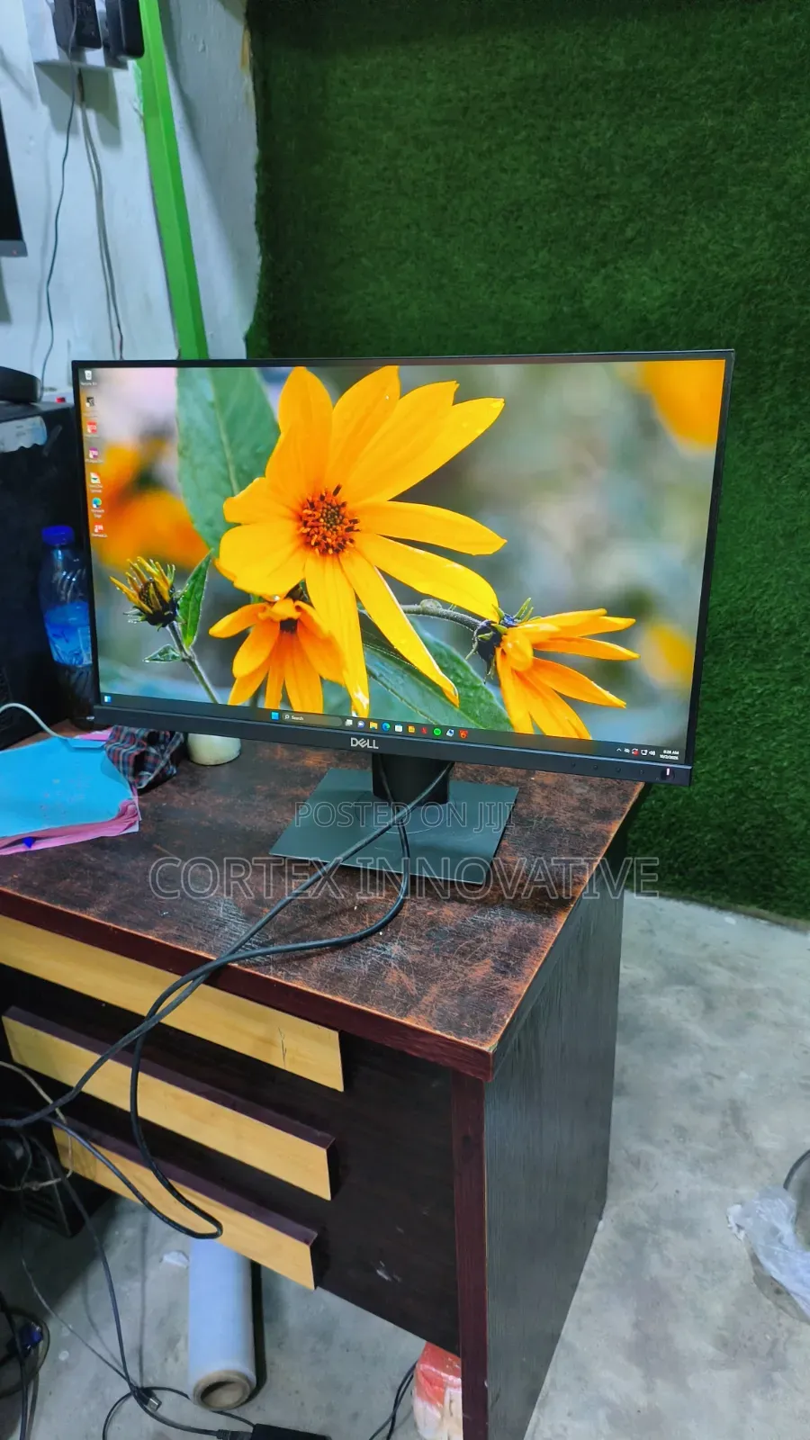 24 Inches IPS Frameless 2k Monitor 2560x1440 HDMI
