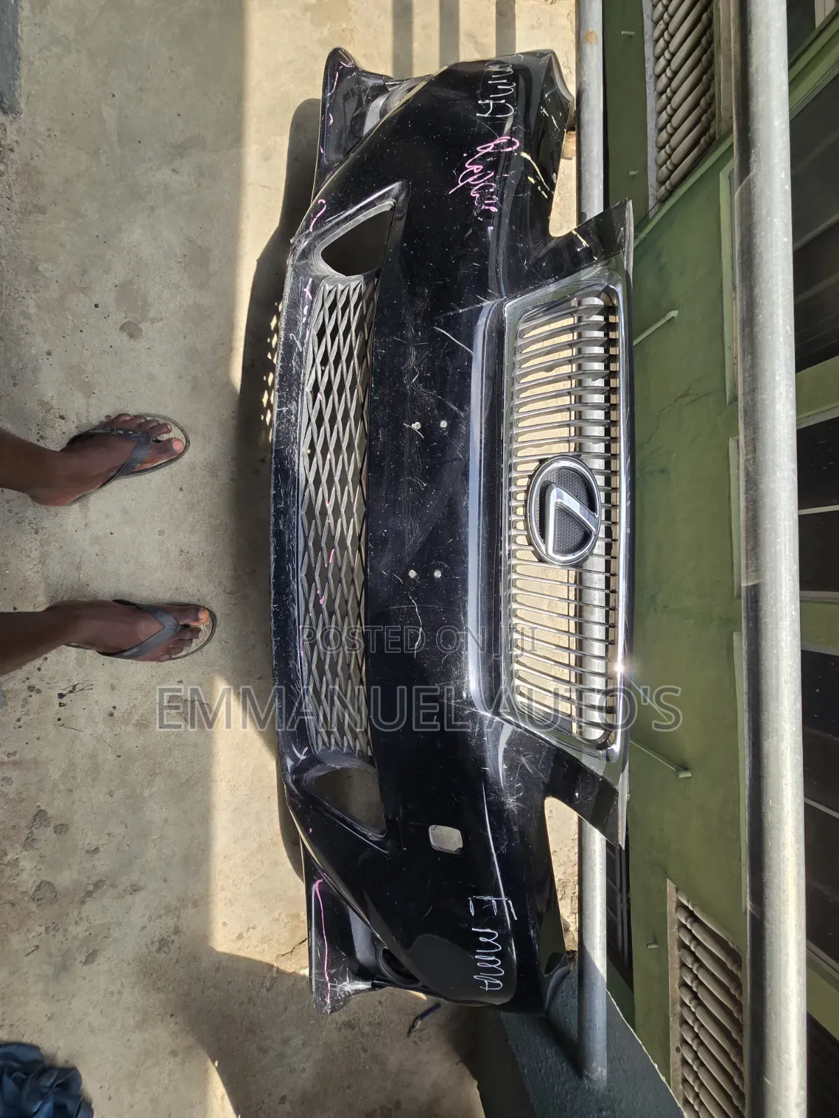 Is250 2012 F-Sports Bumper
