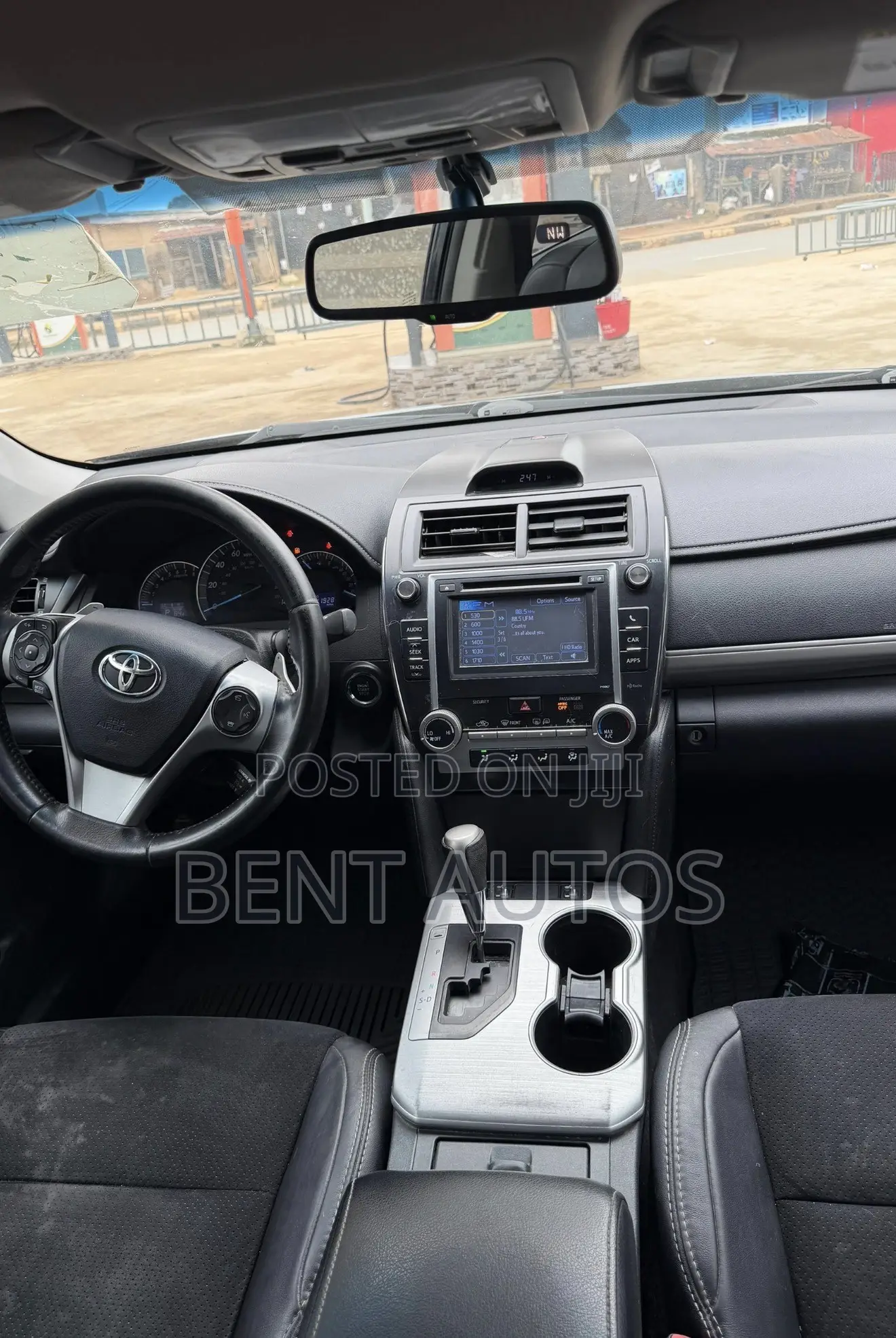 Toyota Camry SE 4dr Sedan (2.5L 4cyl 6A) 2013 Black