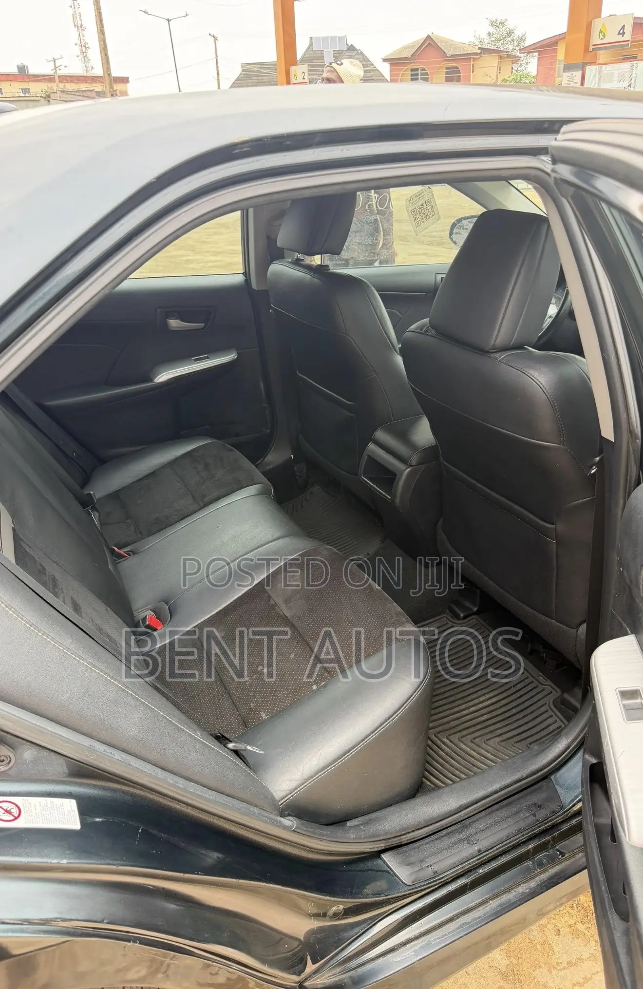 Toyota Camry SE 4dr Sedan (2.5L 4cyl 6A) 2013 Black