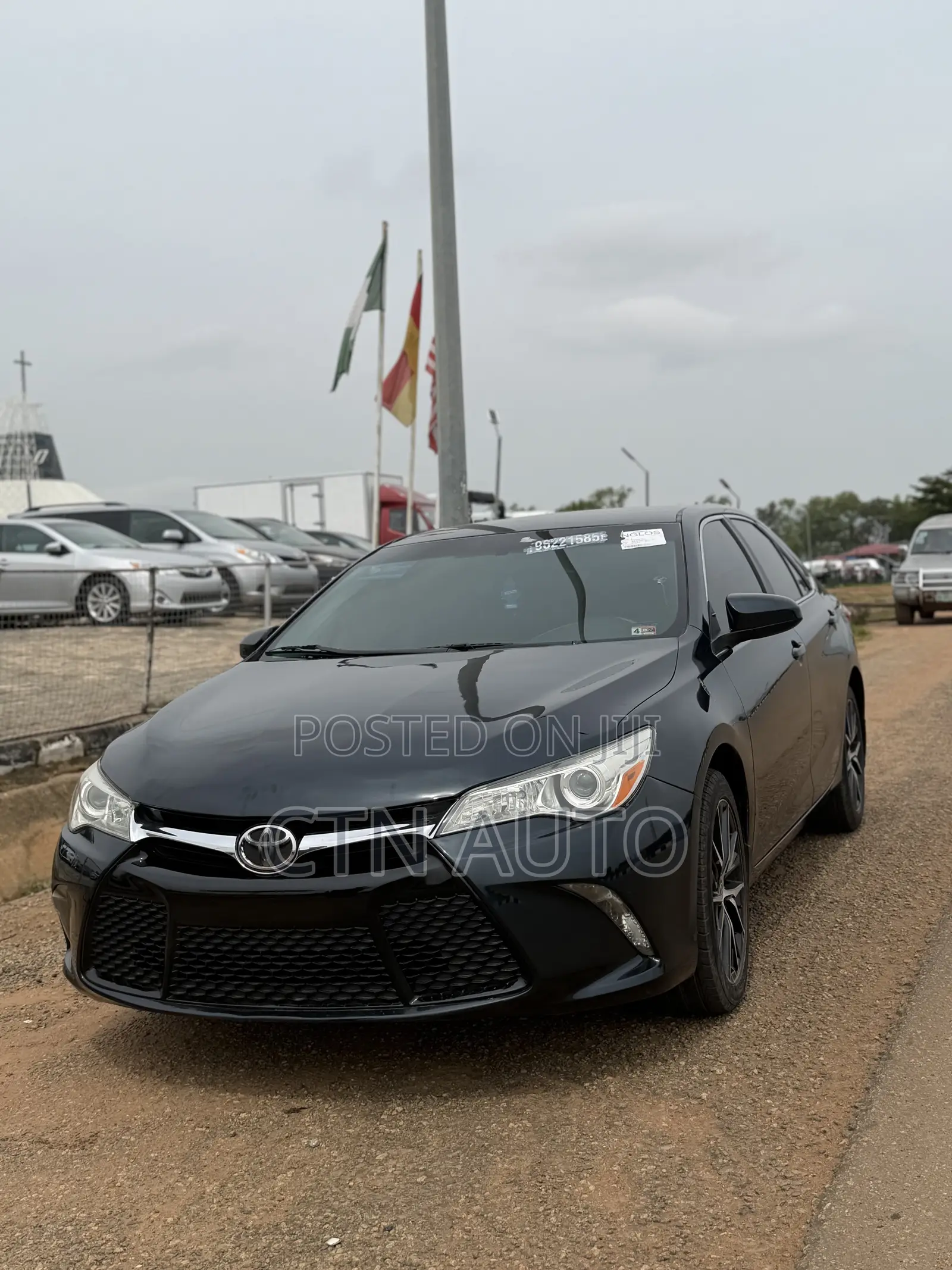 Toyota Camry XLE 4dr Sedan (2.5L 4cyl 6A) 2015 Black