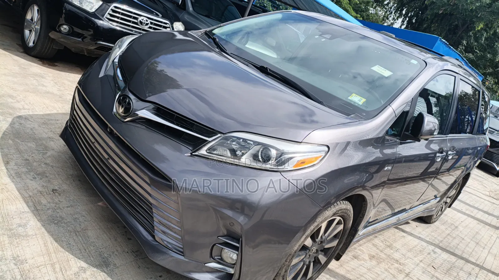 Toyota Sienna 2018 Gray