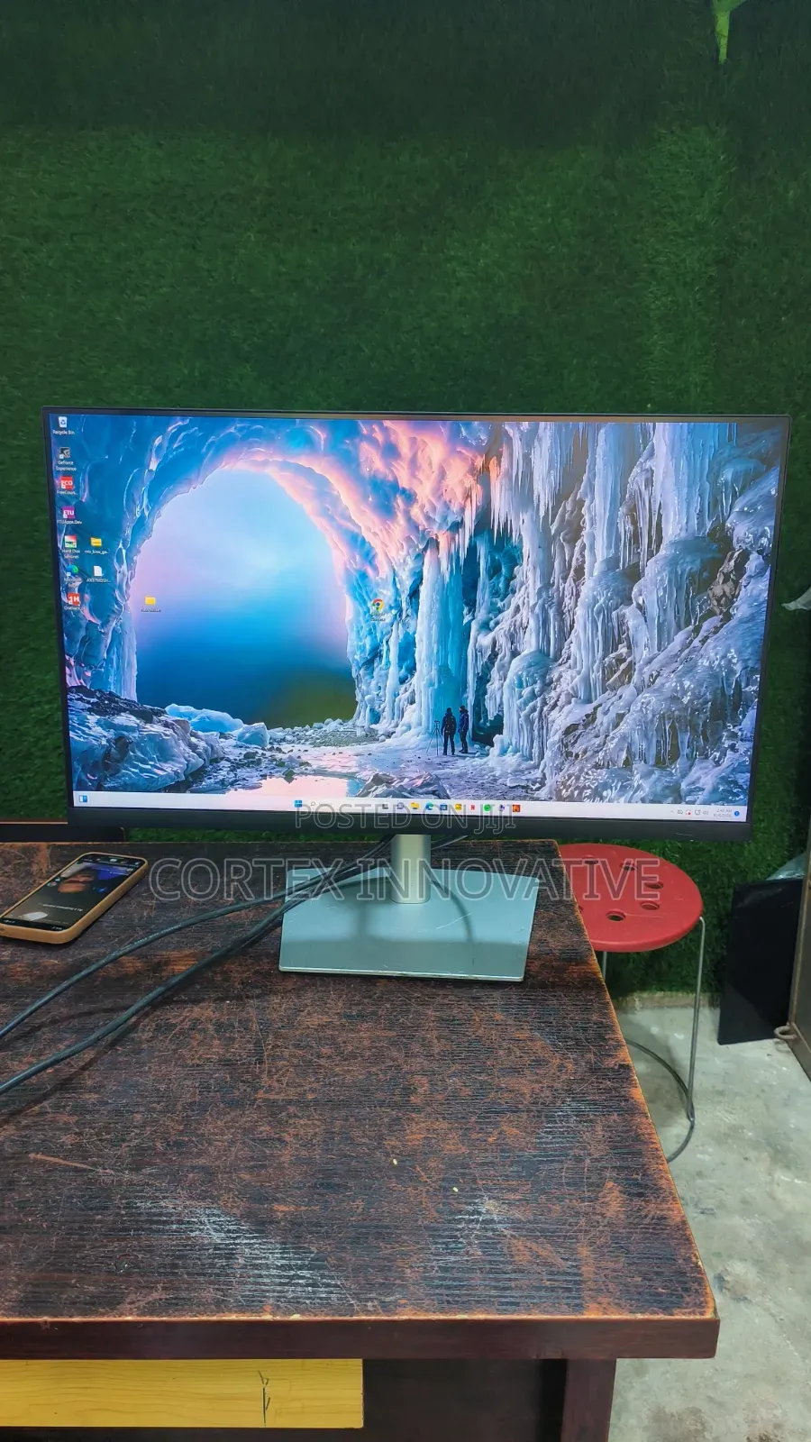 24 Inches IPS Frameless 2k 2560X1440p HDMI Monitor