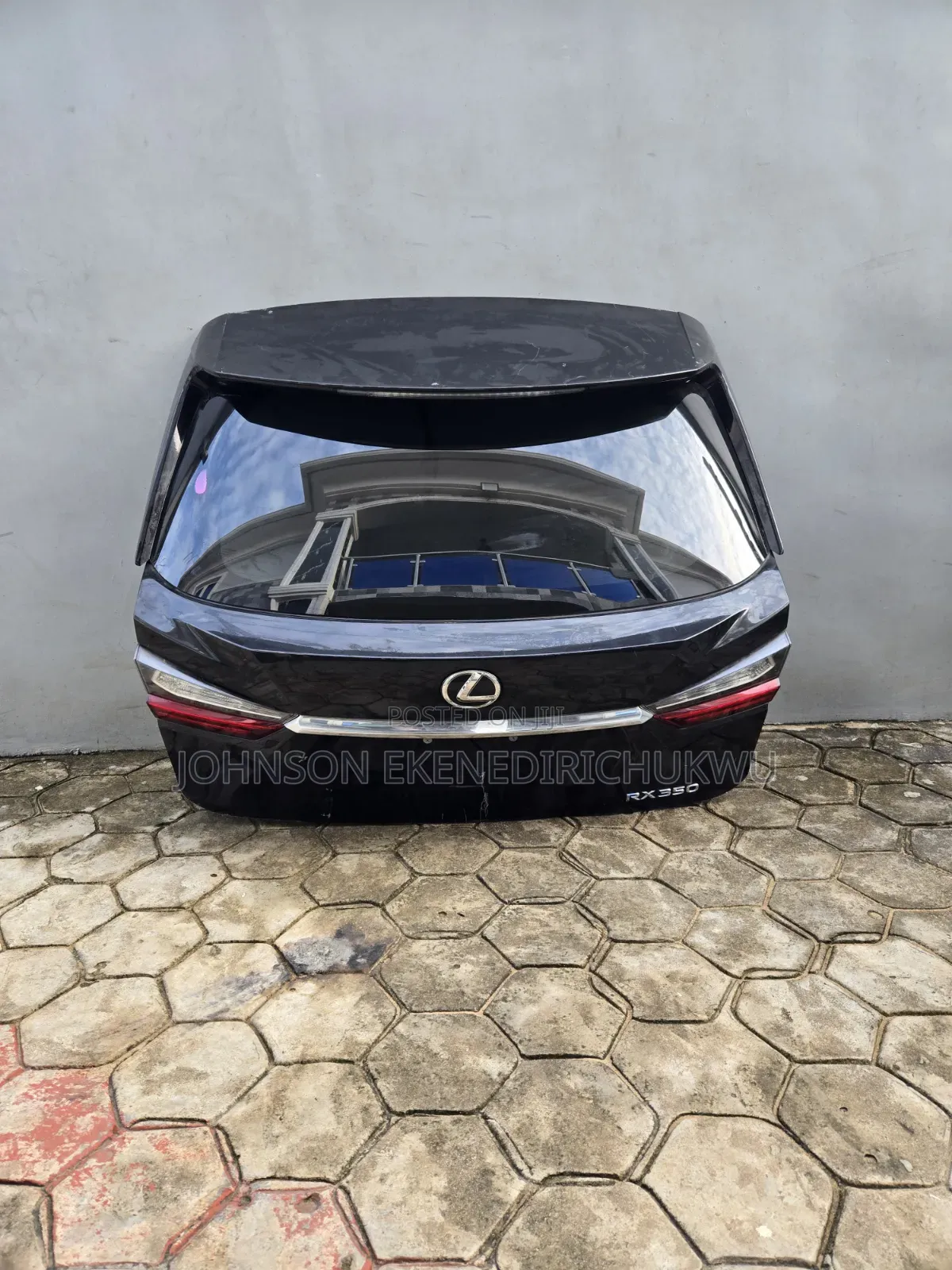 Lexus Booth Rx350 2017