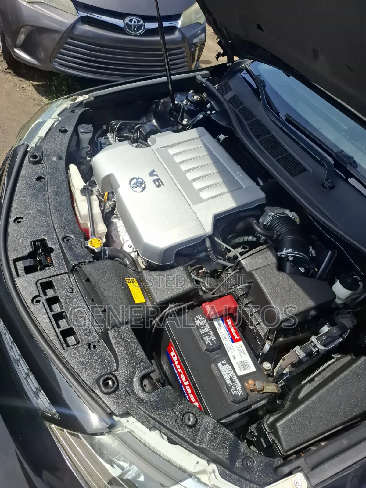 Toyota Camry SE Sport 4dr Sedan w/Prod. End 11/13 (2.5L 4cyl 6A) 2014