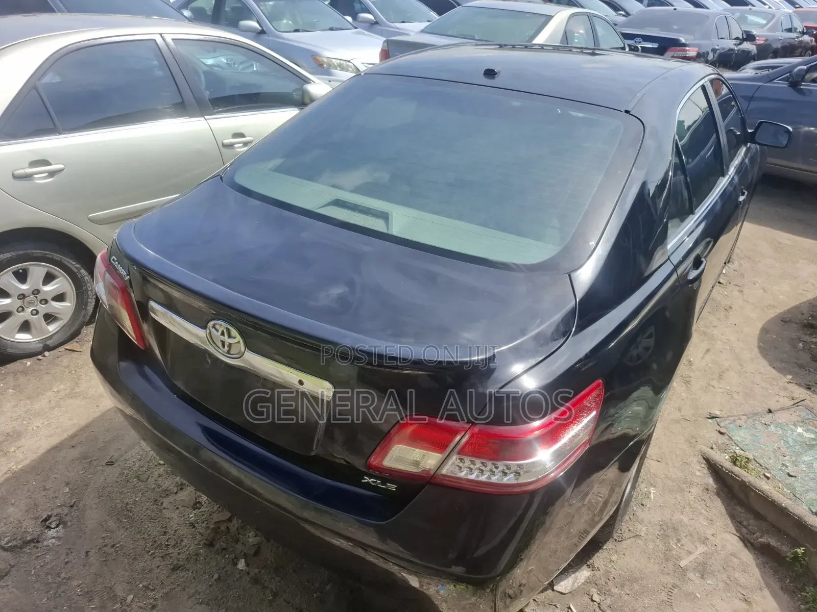 Toyota Camry XLE V6 4dr Sedan (3.5L 6cyl 6A) 2011 Black