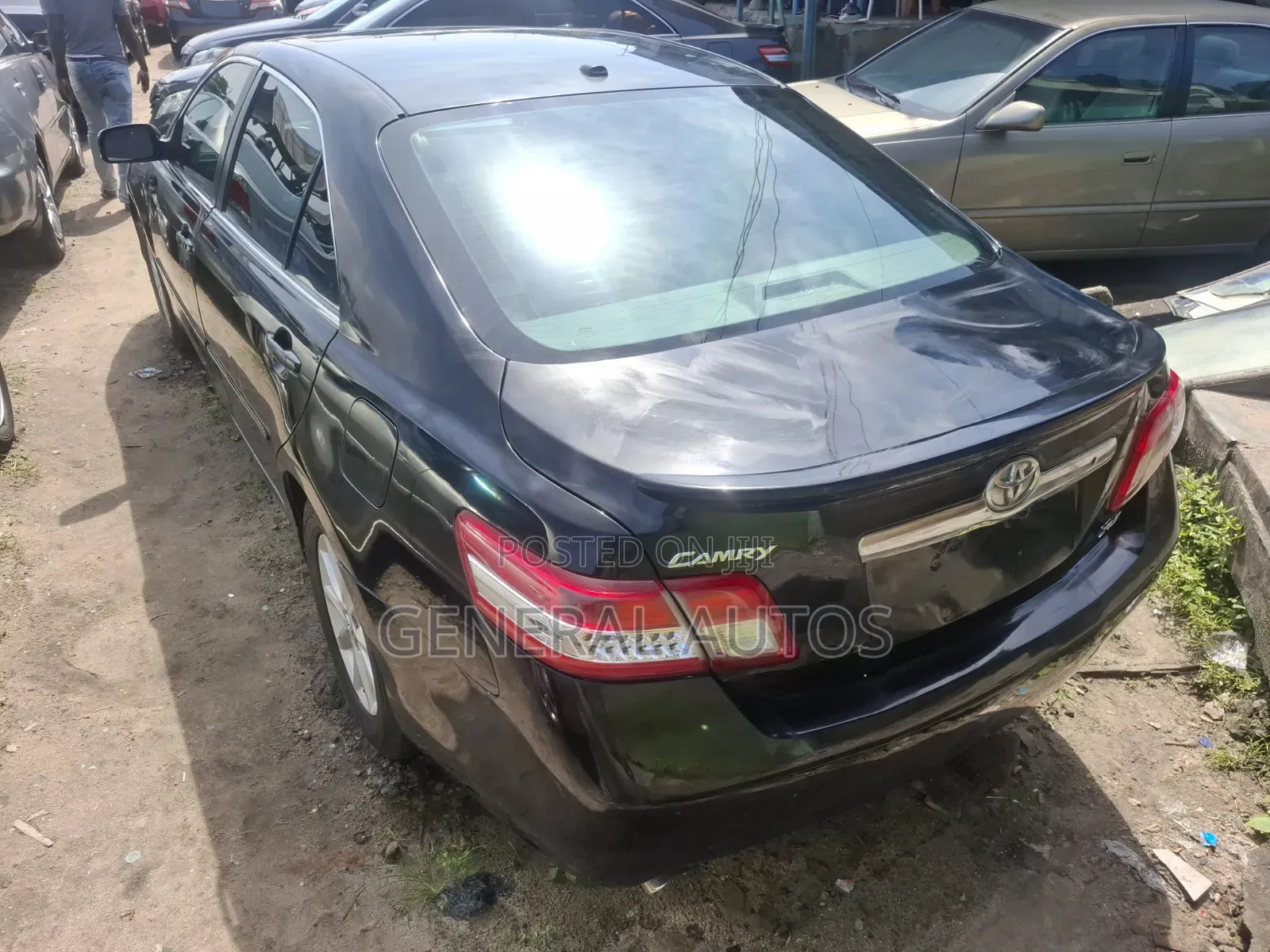 Toyota Camry XLE V6 4dr Sedan (3.5L 6cyl 6A) 2011 Black