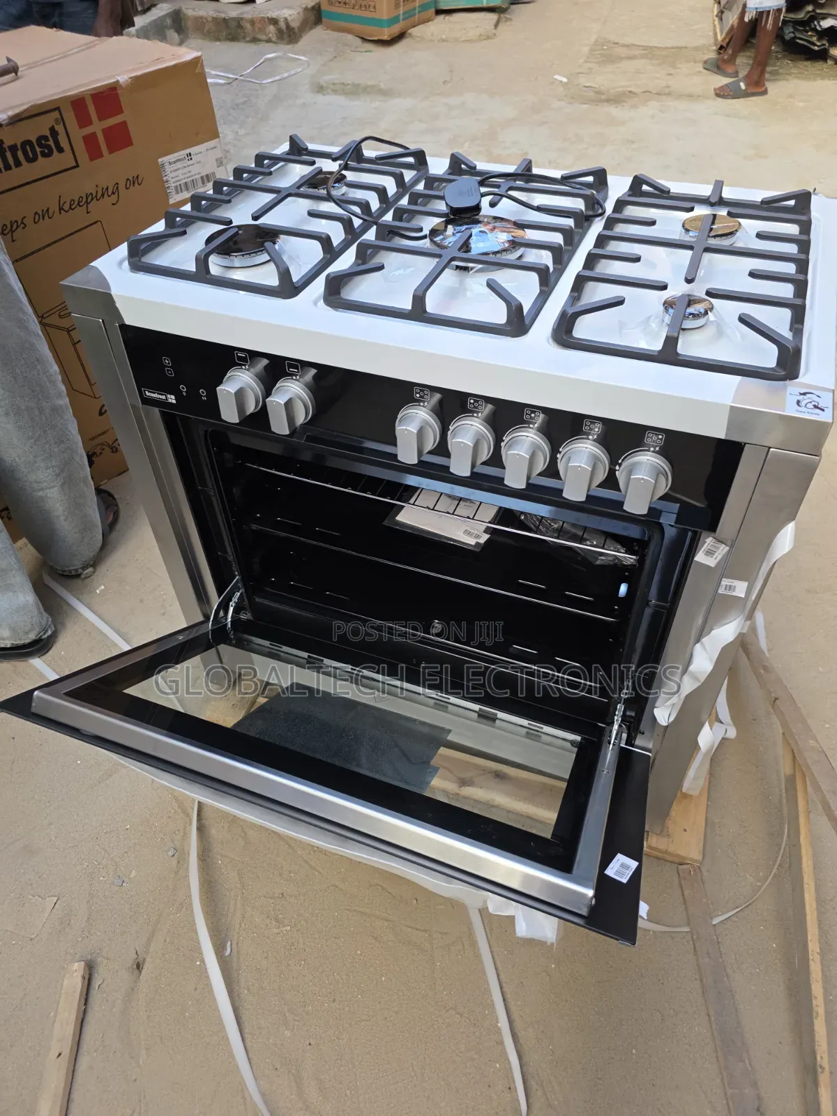 Original Scanfrost SFC9502SS 5-Burner Gas Cooker With Oven