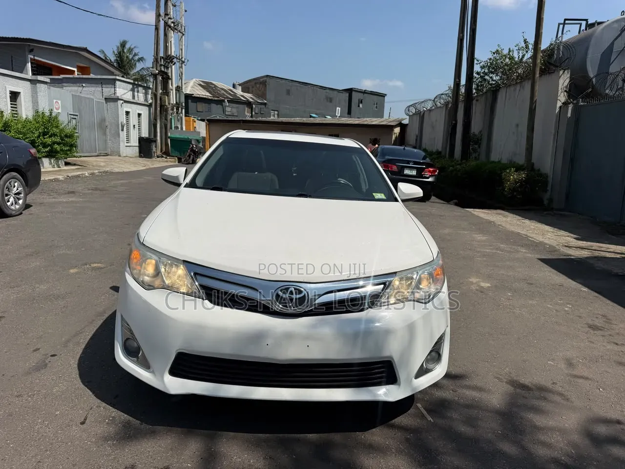 Toyota Camry XLE 4dr Sedan (2.5L 4cyl 6A) 2013 White