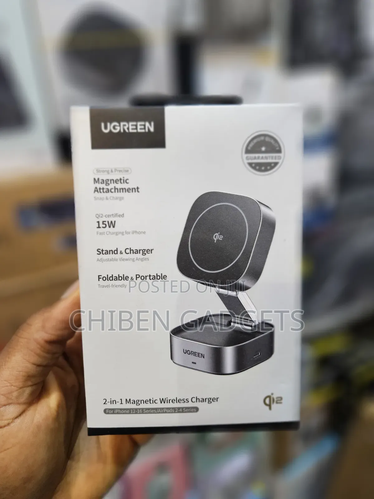 UGREEN 2-in-1Qi2 Magnetic Foldable Fast Charger