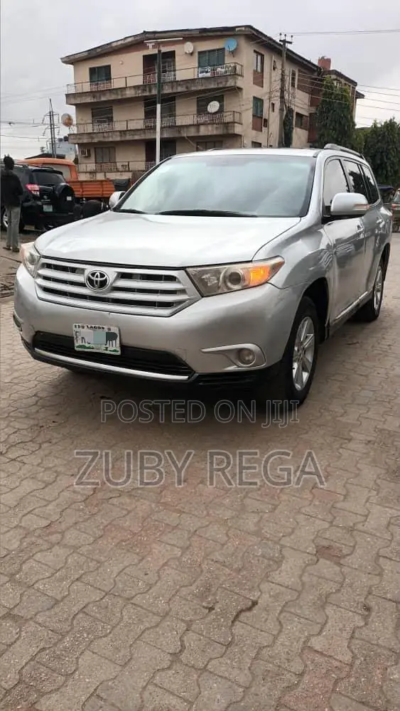 Toyota Highlander 2012 Gray
