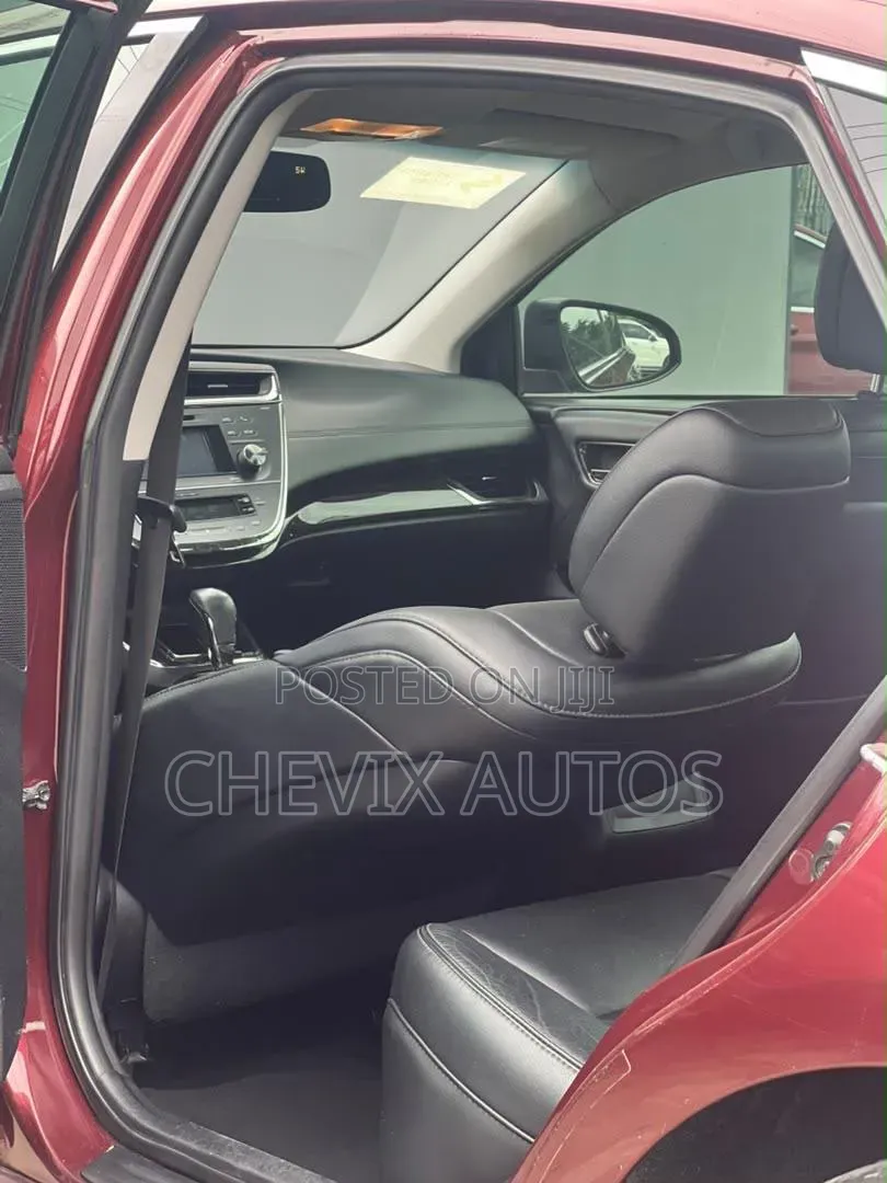 Toyota Avalon XLE Premium Sedan FWD (3.5L 6cyl 6A) 2013 Burgundy
