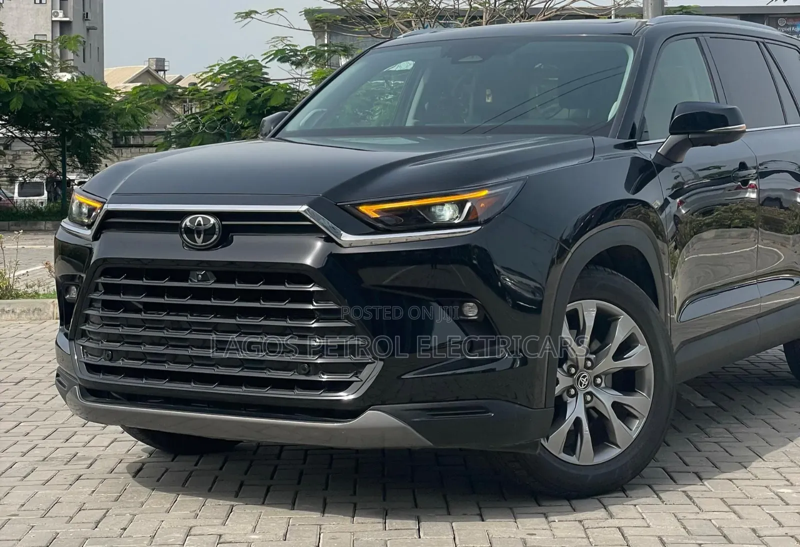 Toyota Highlander 2024 Black