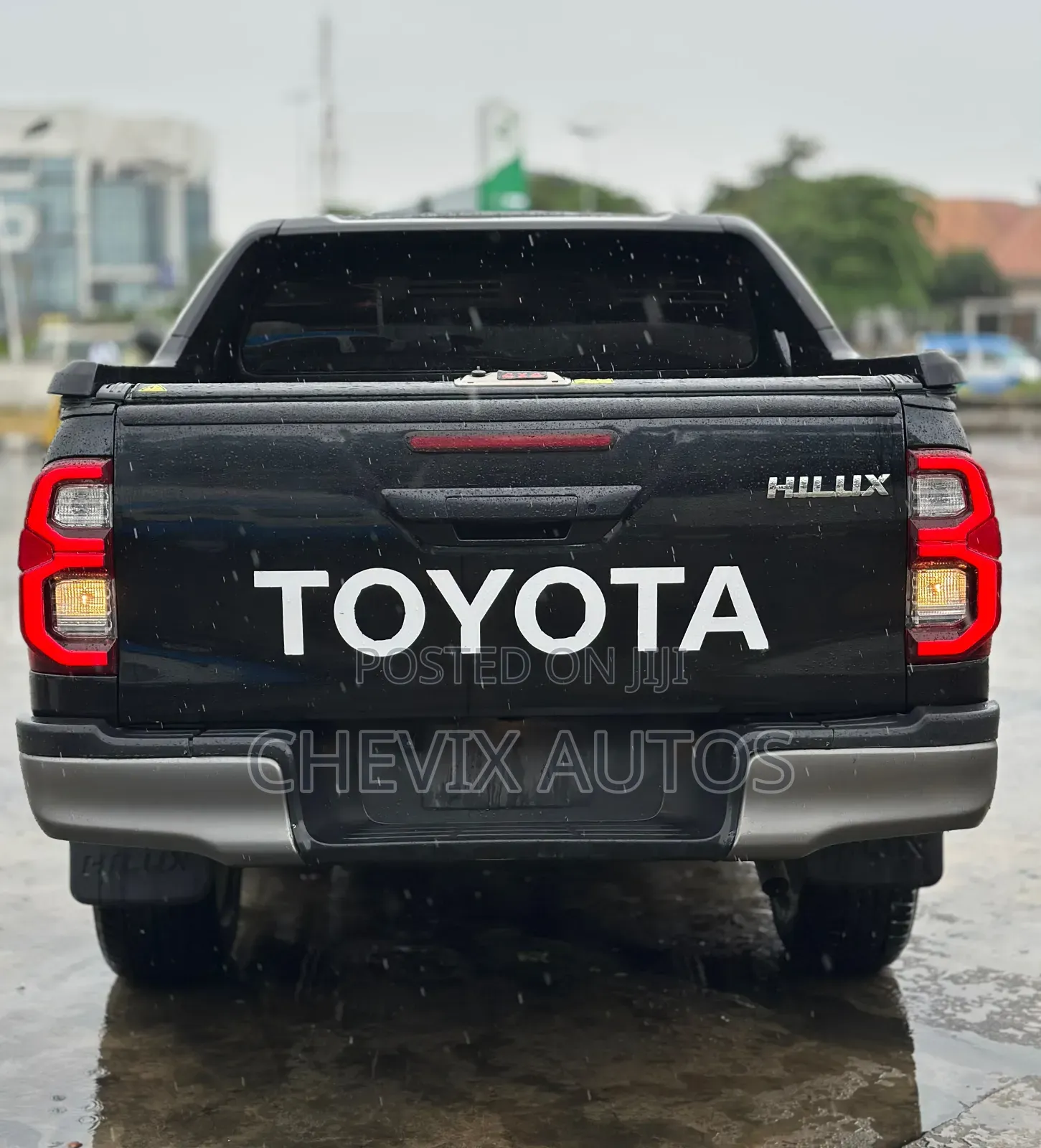 Toyota Hilux 2025 Black