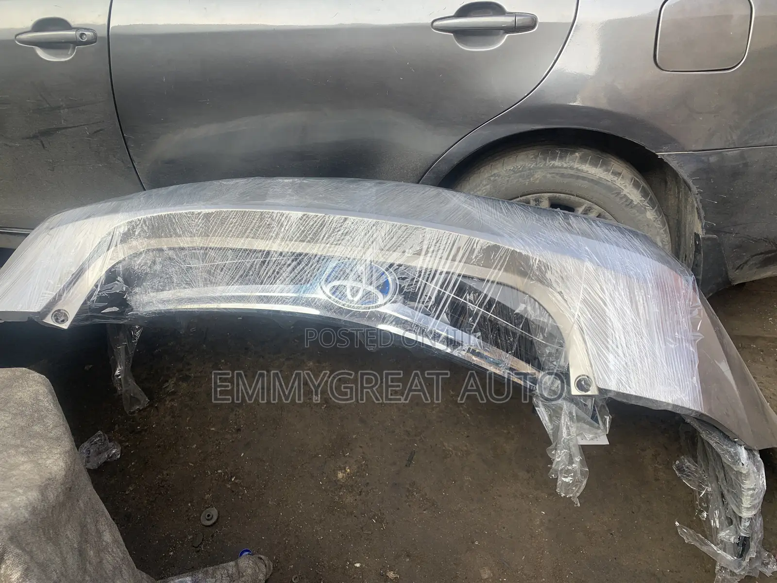 Toyota Bumper Avalon 2012 and 2014