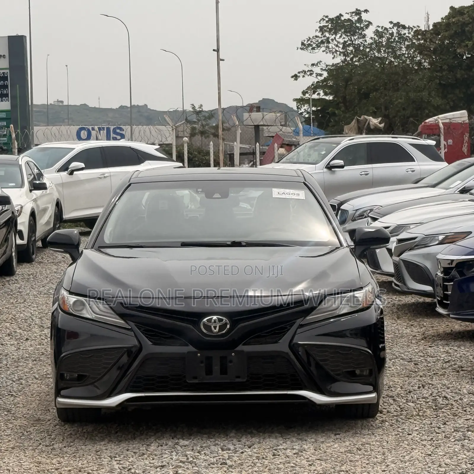 Toyota Camry XSE V6 (3.5L V6 8A) 2019 Black