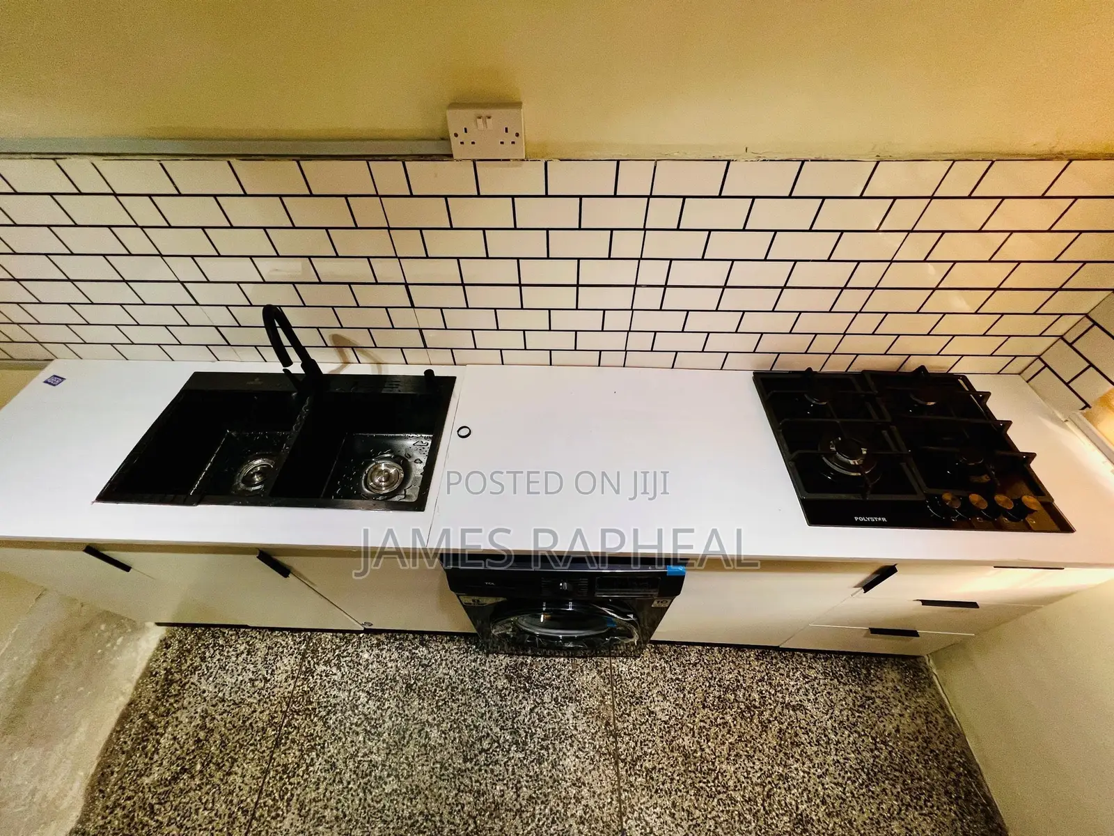 Furnished 3bdrm Block of Flats in Rb Emerald, Adelabu for rent