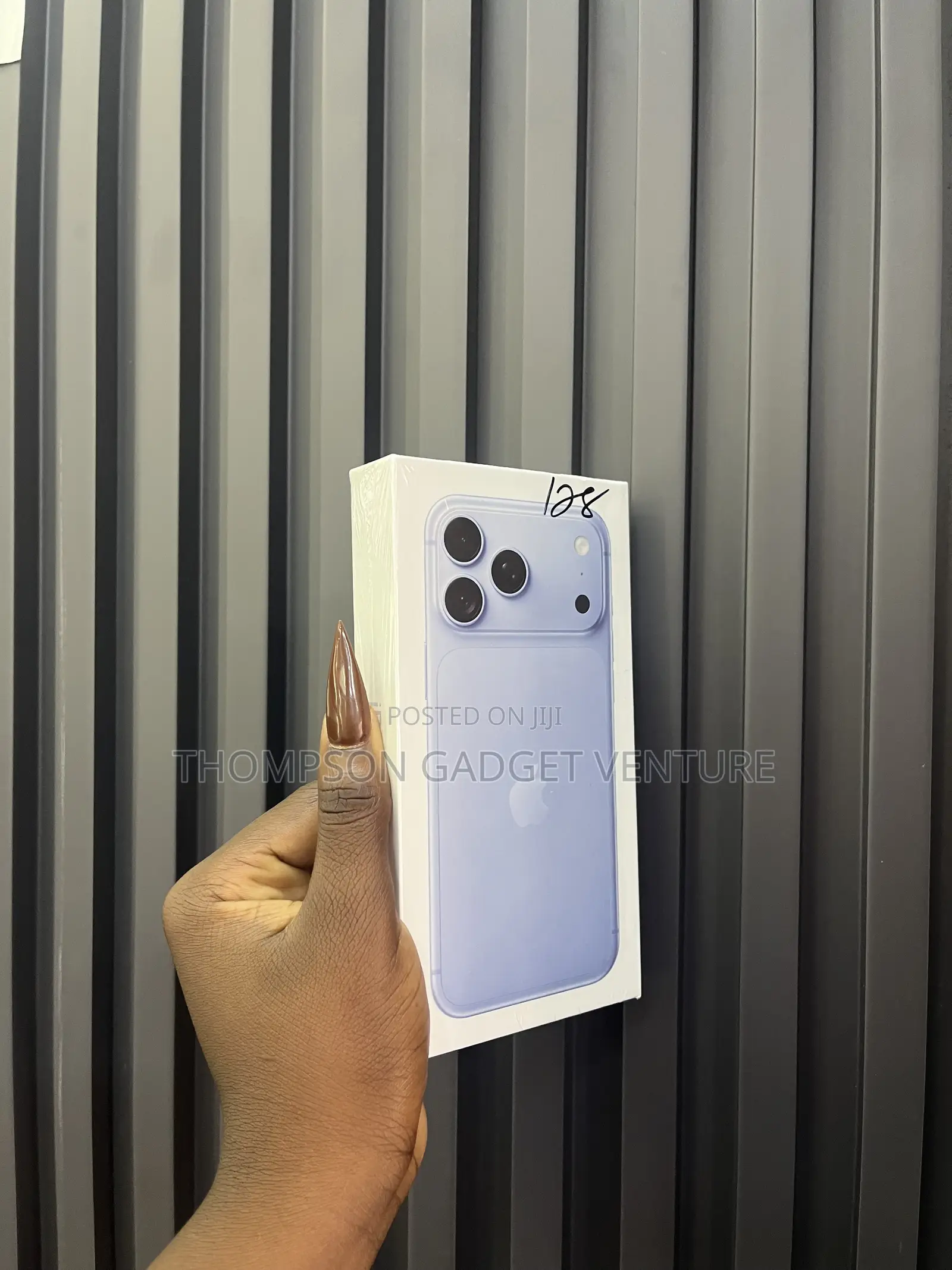 New Apple iPhone XR 128 GB Blue