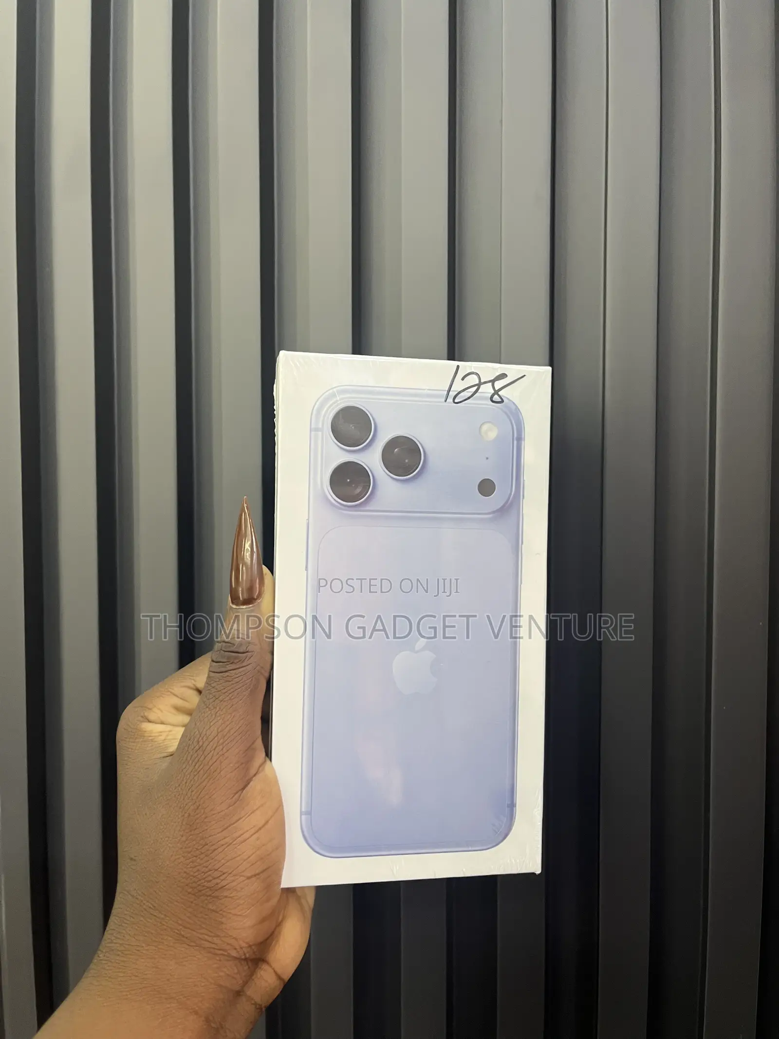 New Apple iPhone XR 128 GB Blue