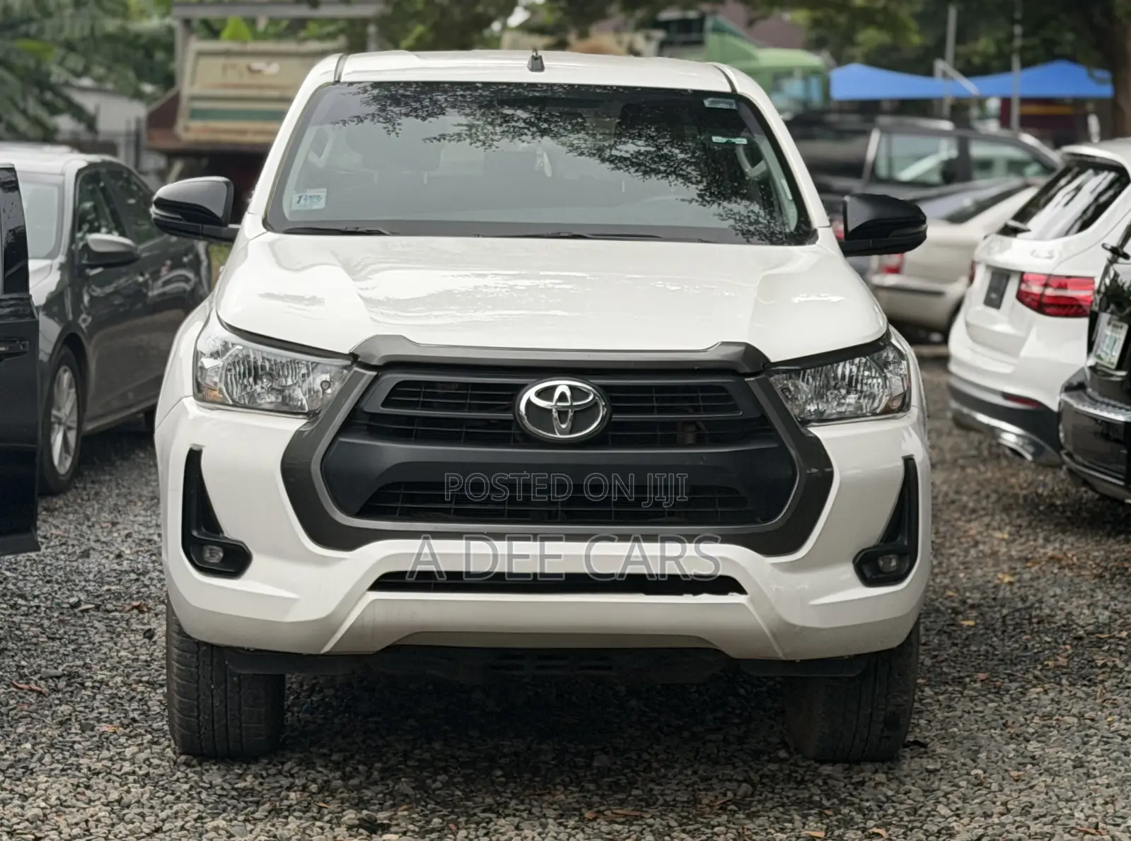 Toyota Hilux 2024 White
