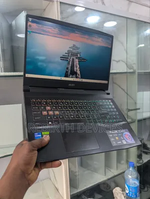 Laptop MSI Pulse GL76 16GB Intel Core i7 SSD 512GB