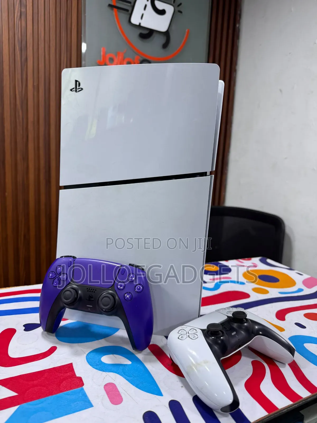 Jailbroken Ps5 Slim With 2 Controllers and 7 Games