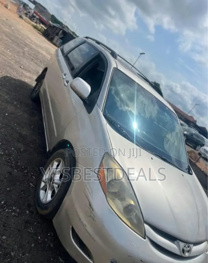 Toyota Sienna XLE AWD 2006 Gray