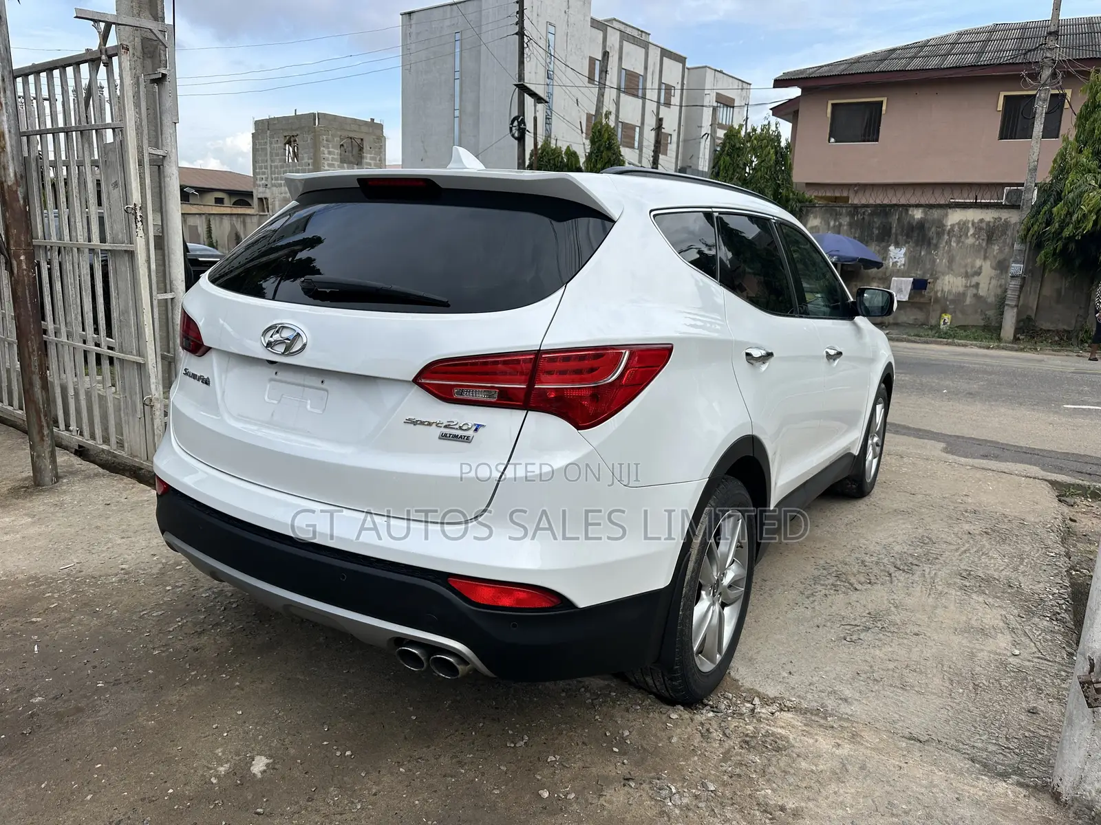 Hyundai Santa Fe Limited w/Saddle Interior 4dr SUV (3.3L 6cyl 6A) 2015