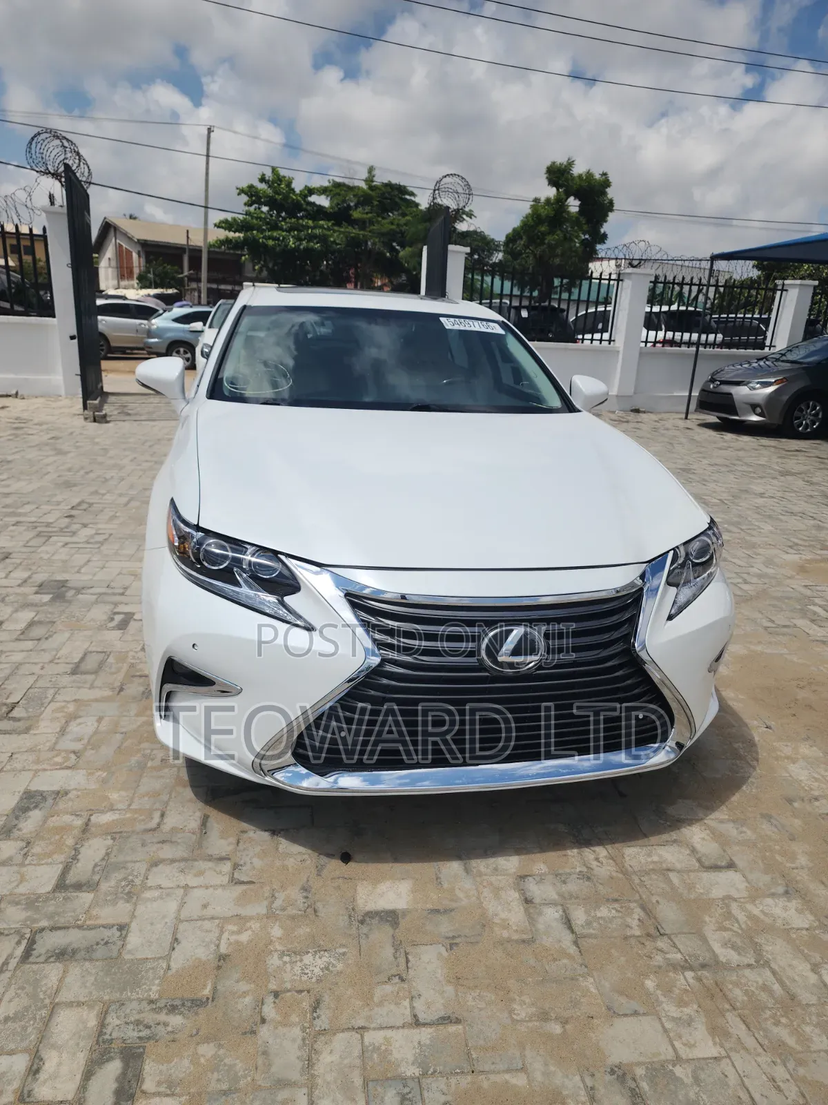 Lexus RX 350 FWD 2013 White