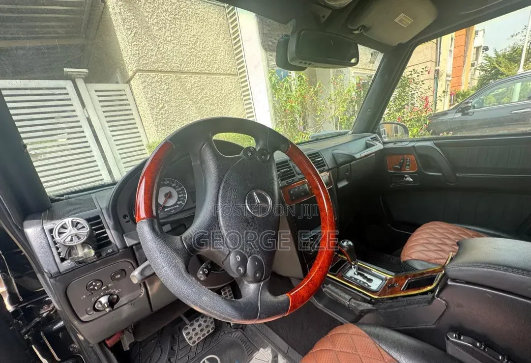 Mercedes-Benz G-Class 2010 Black